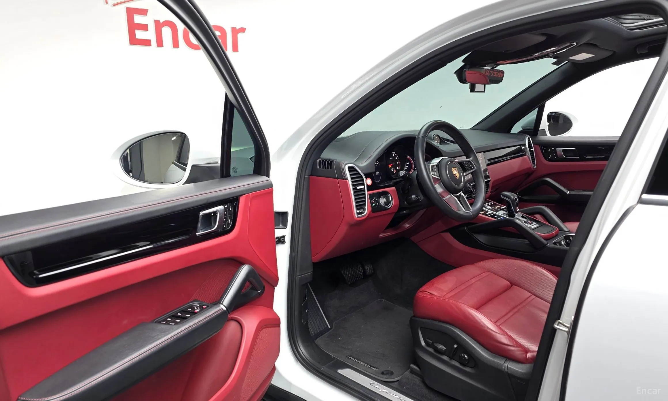 Porsche Cayenne (PO536) превью 12