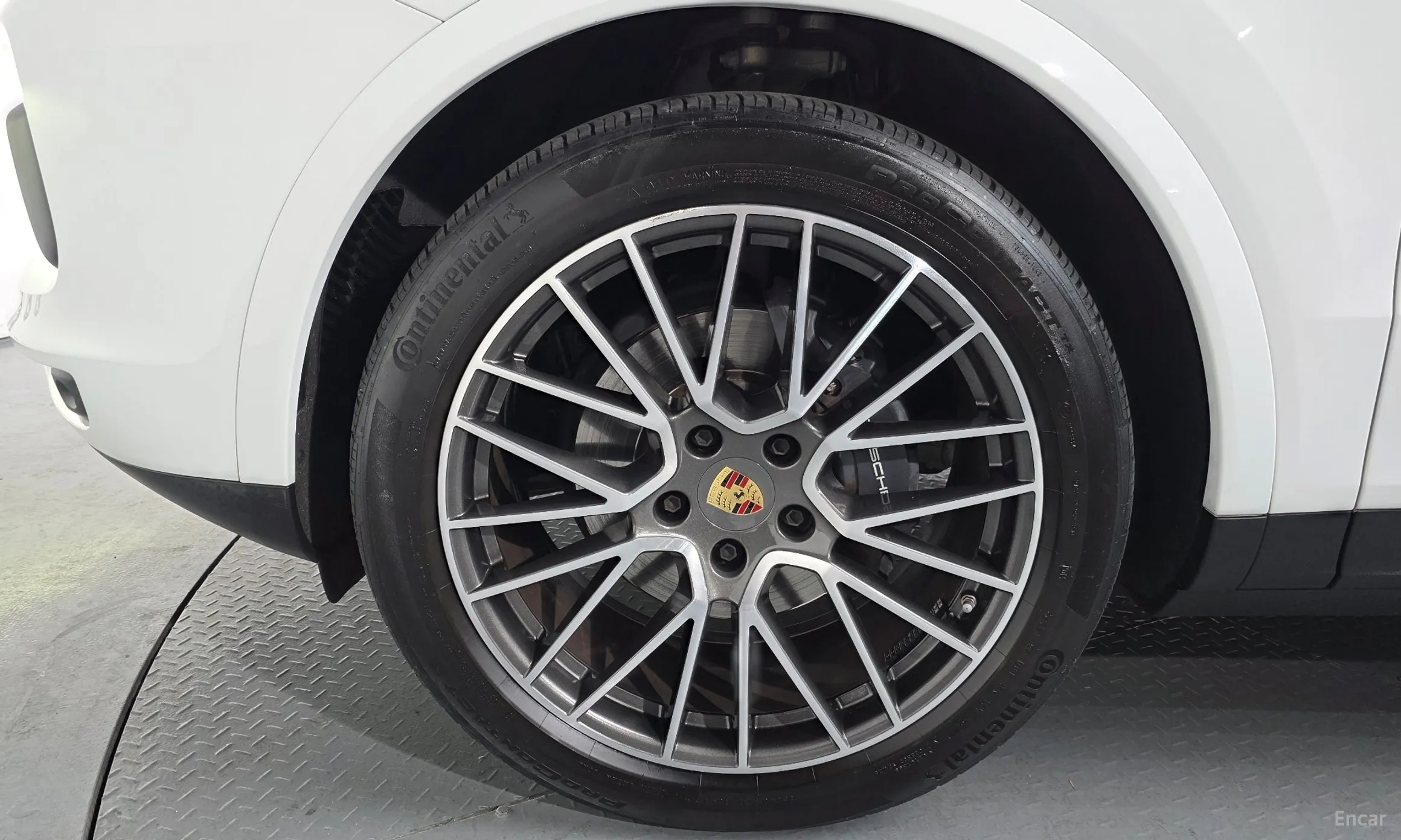 Porsche Cayenne (PO536) превью 5