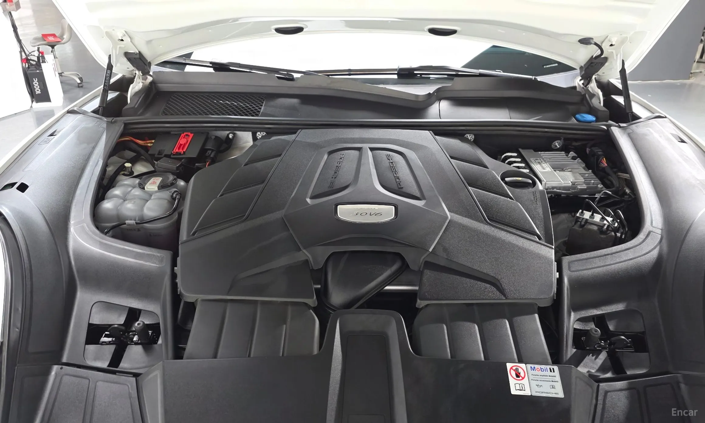 Porsche Cayenne (PO536) превью 6