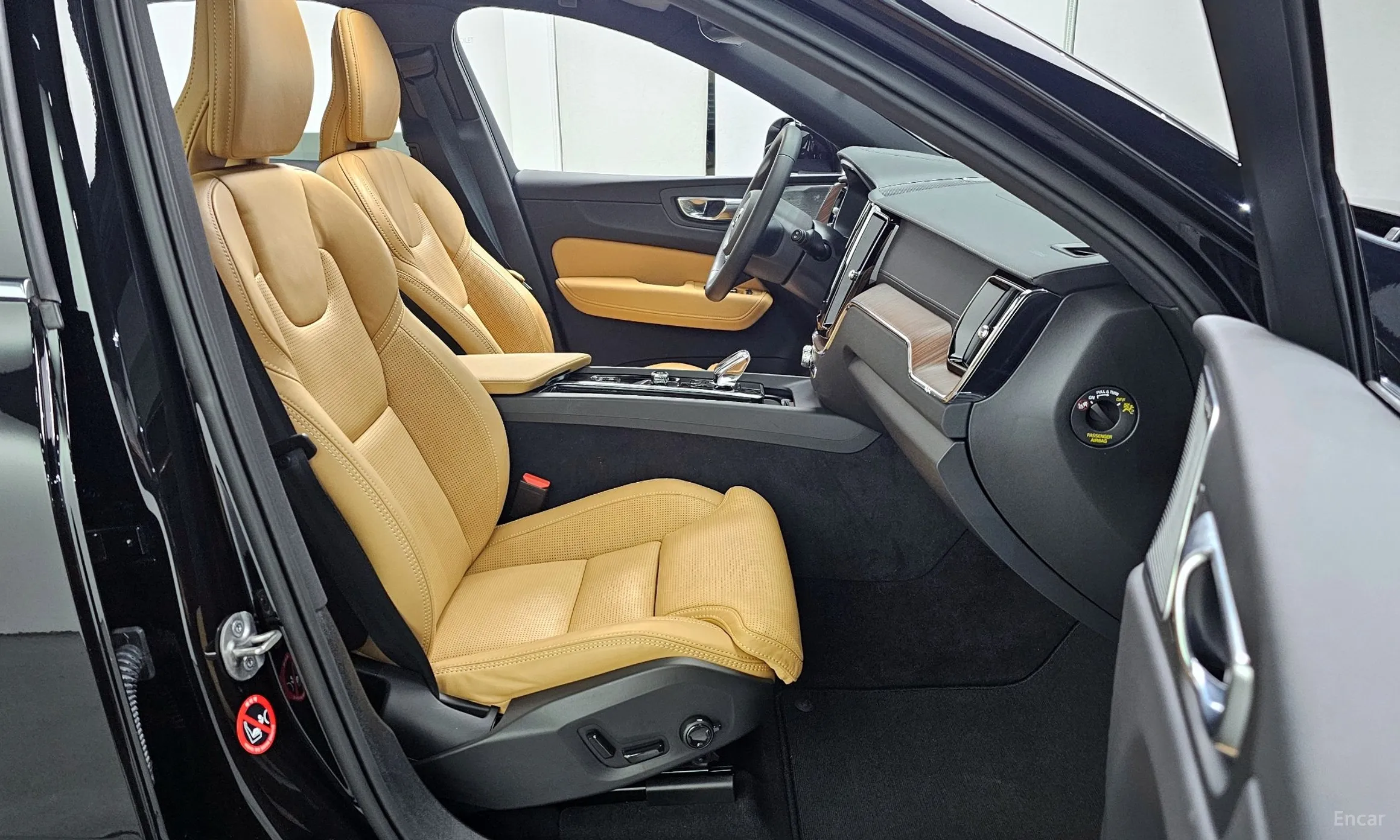 Volvo XC60 Gen 2 превью 10
