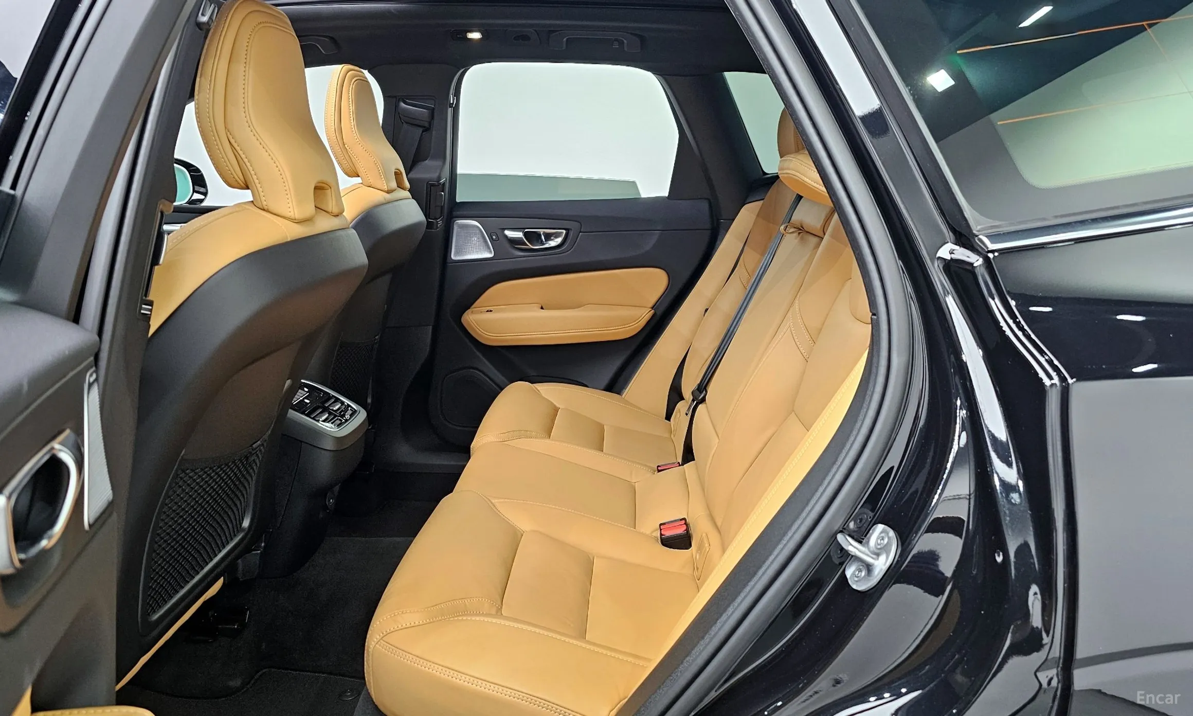 Volvo XC60 Gen 2 превью 12