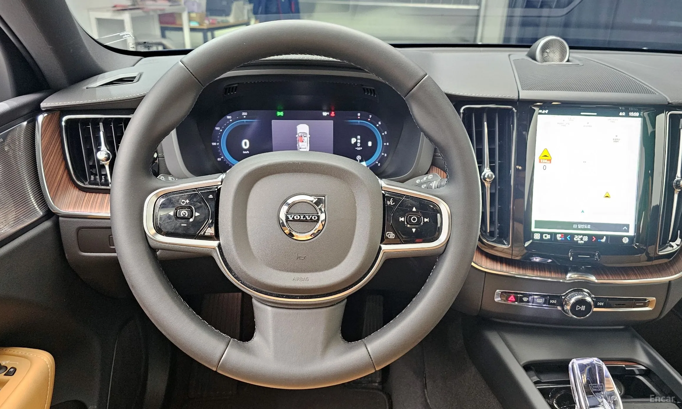 Volvo XC60 Gen 2 превью 13
