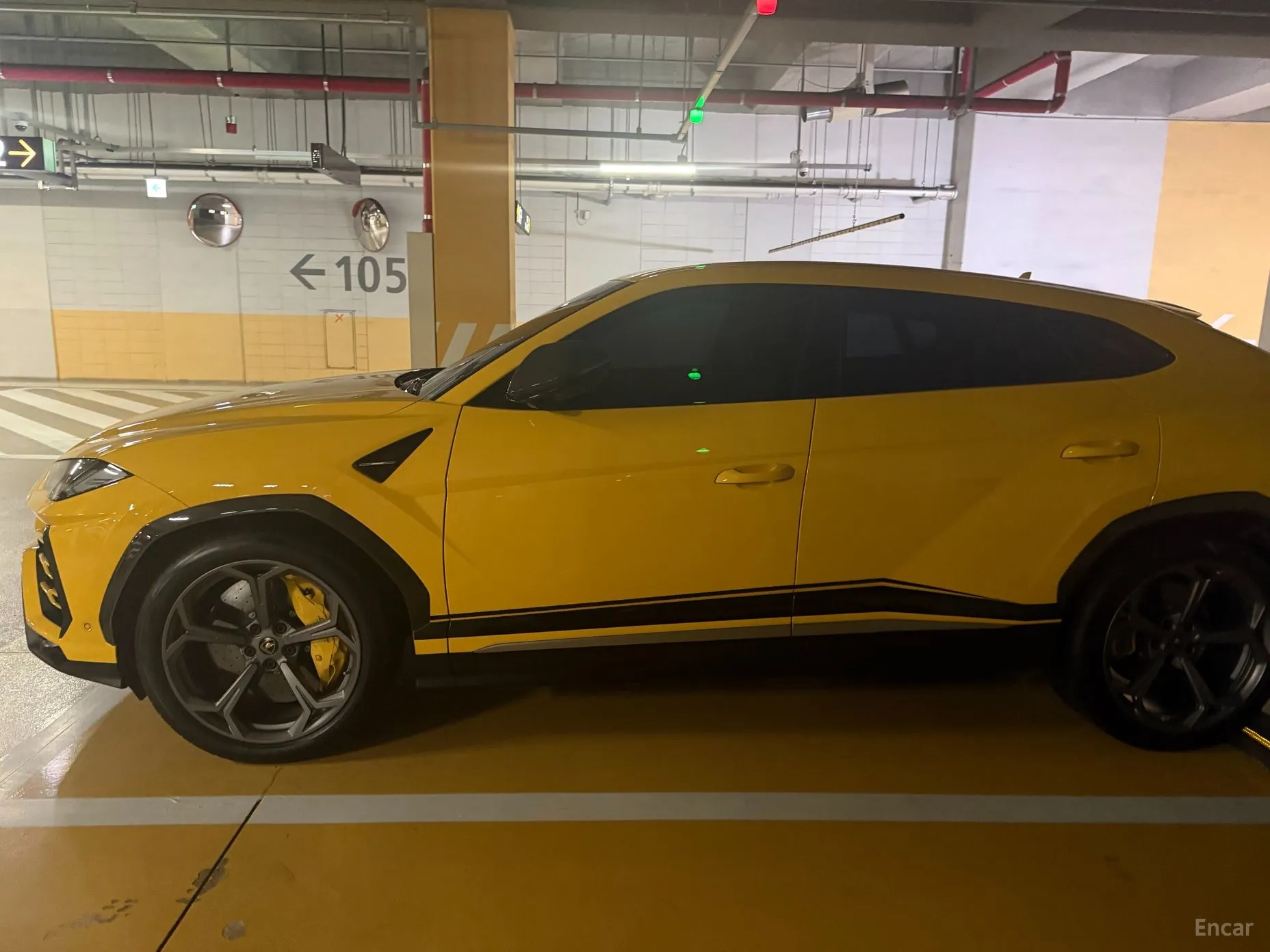 Lamborghini Urus превью 16