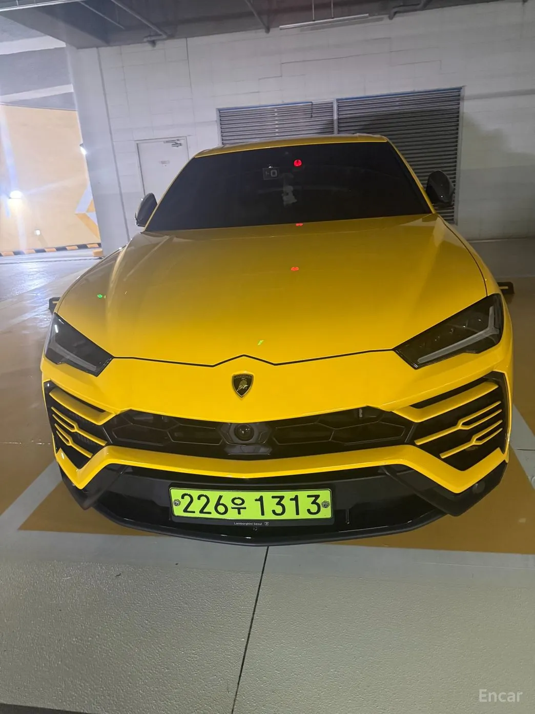 Lamborghini Urus превью 19