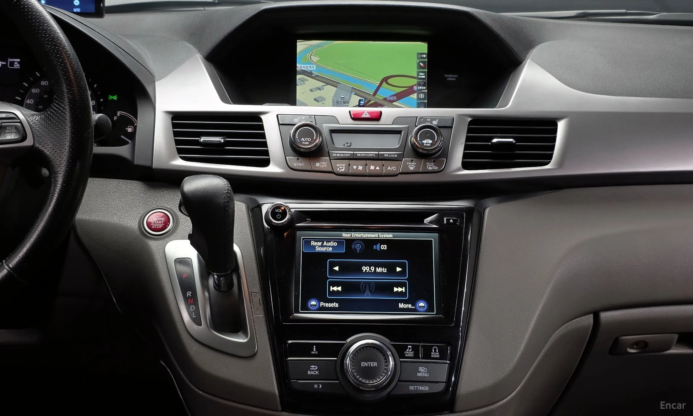 Honda Odyssey превью 14