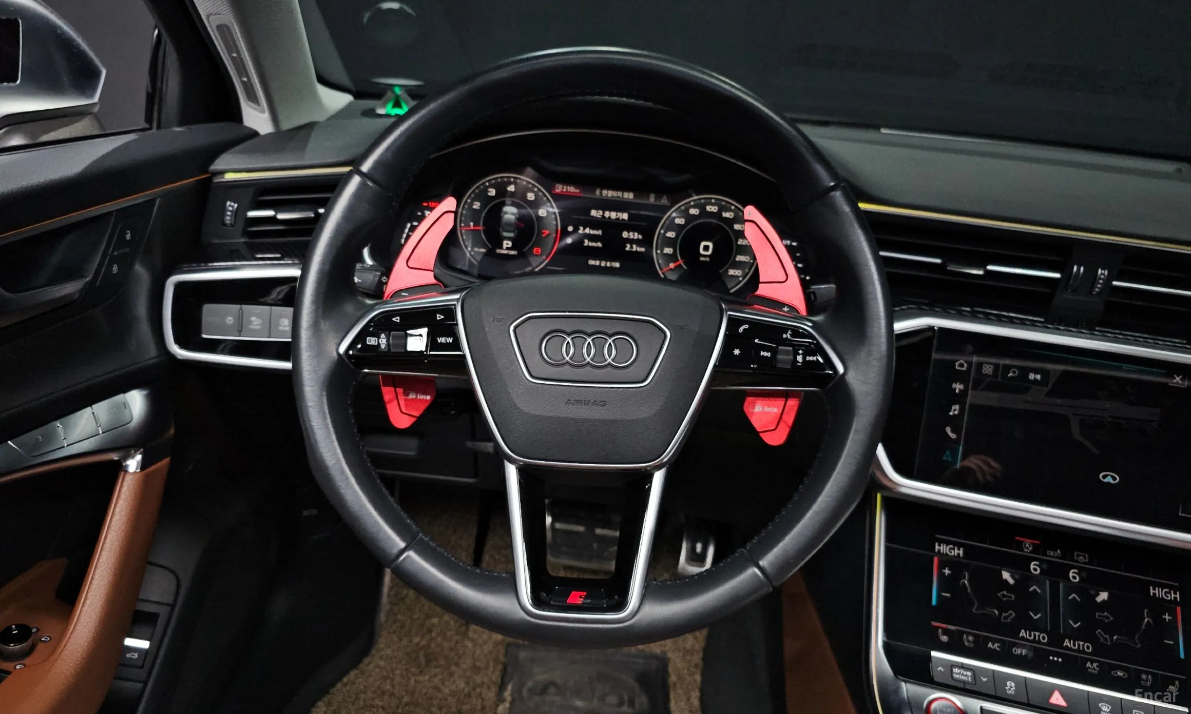 Audi A6 (C8) превью 13