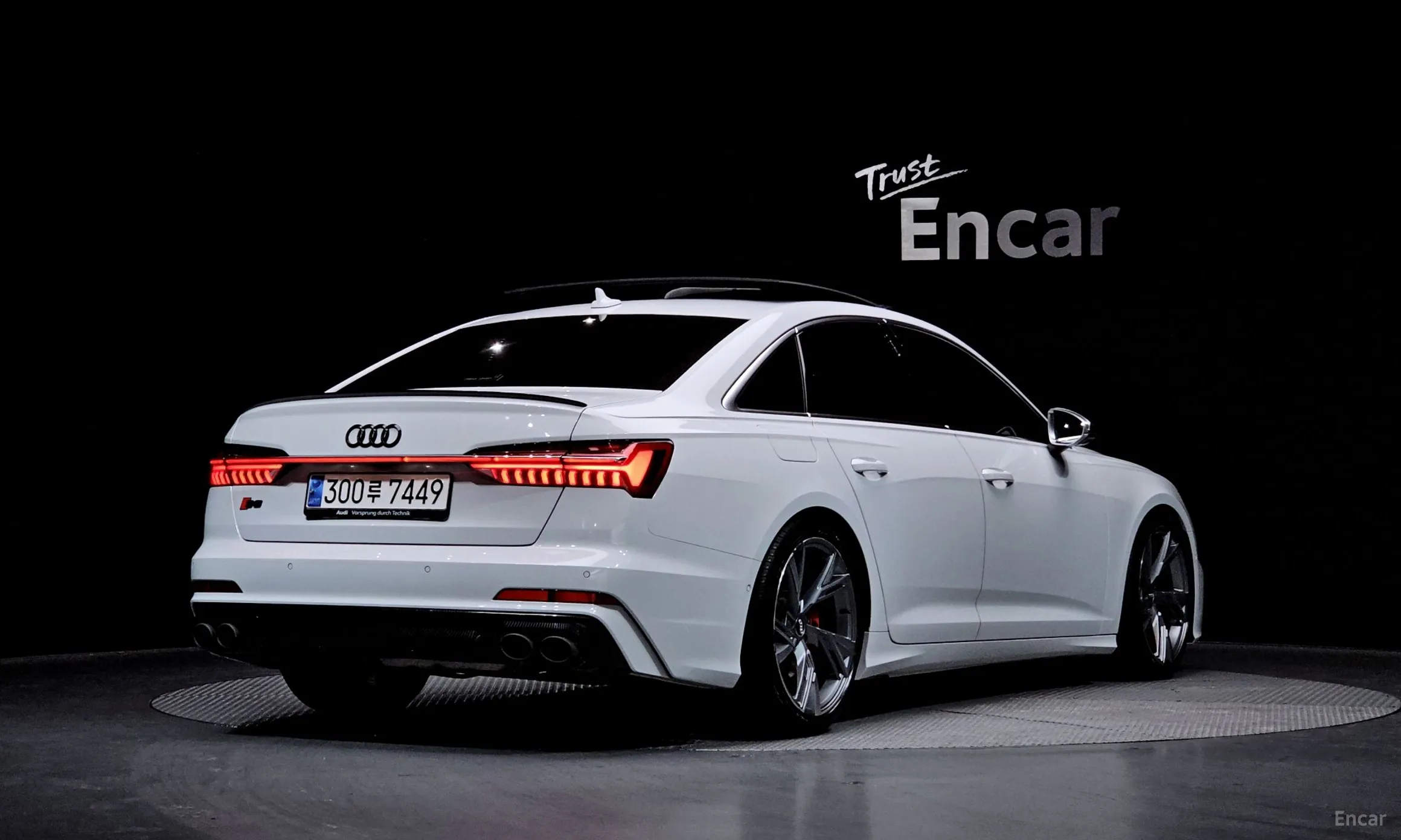Audi A6 (C8)