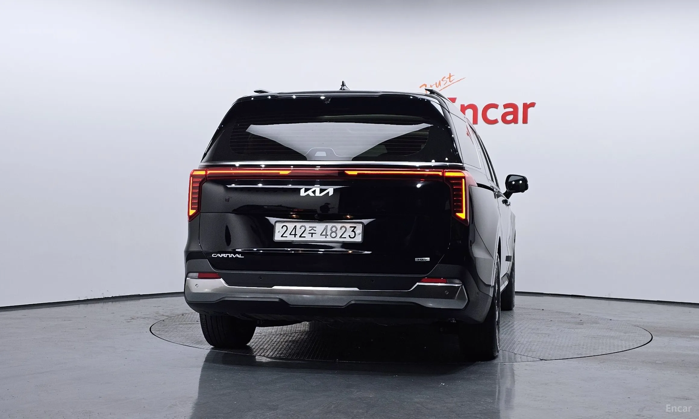 Kia Carnival 4th Generation превью 4