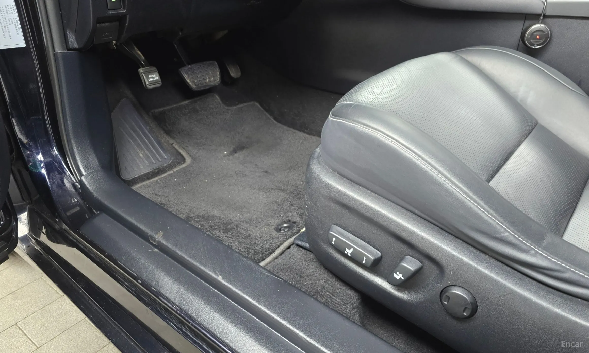 Lexus CT200h превью 18