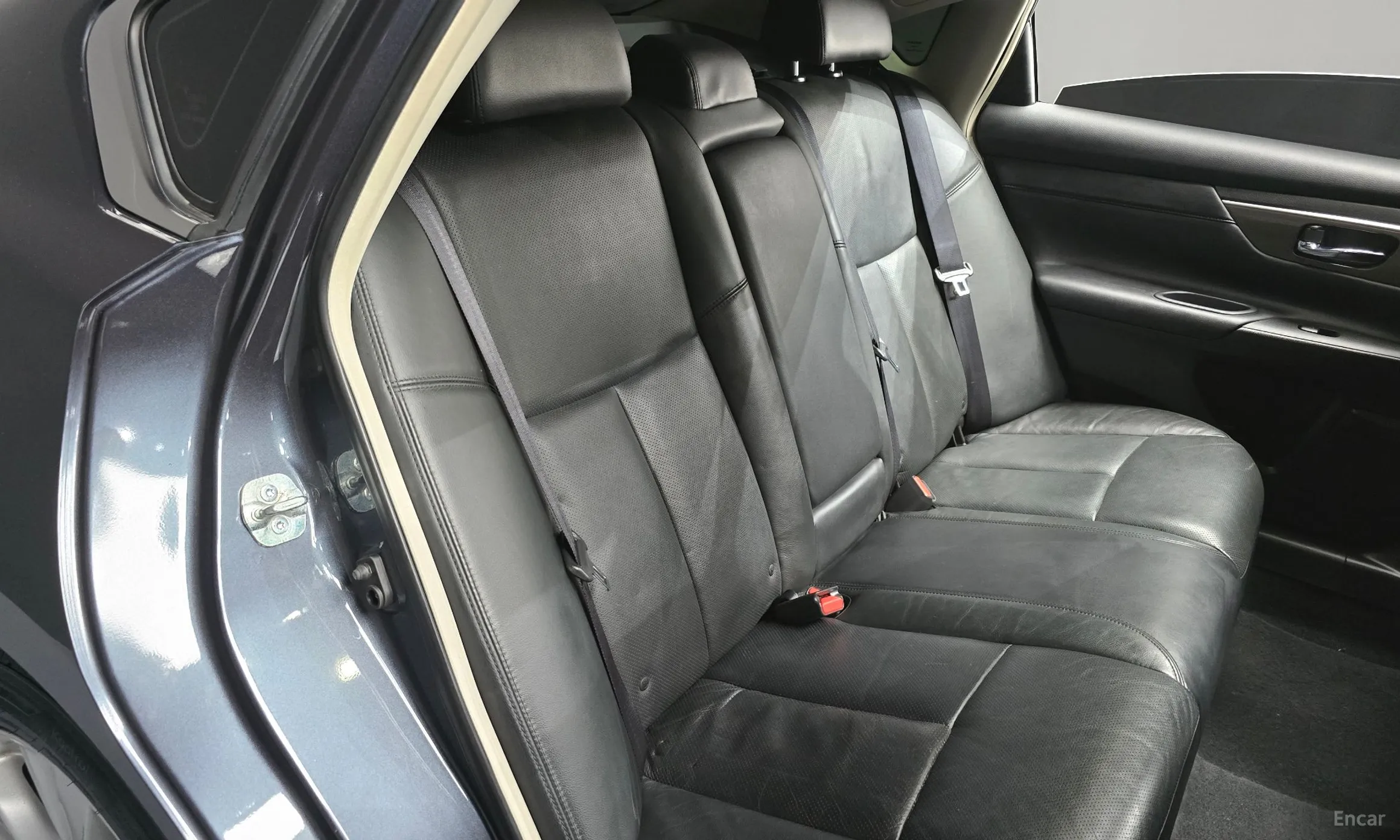 Nissan Altima превью 12