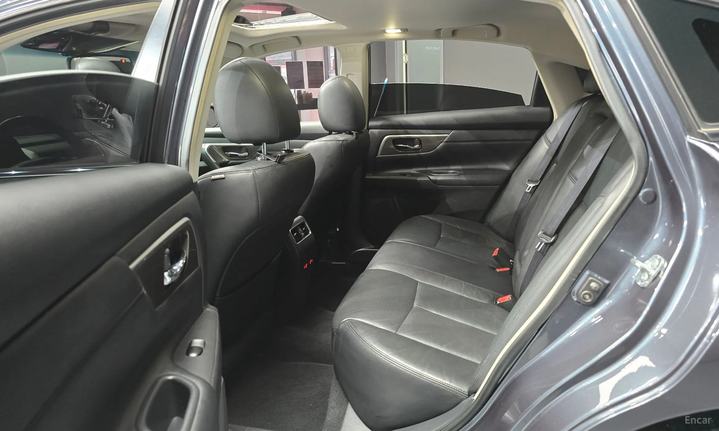 Nissan Altima превью 13