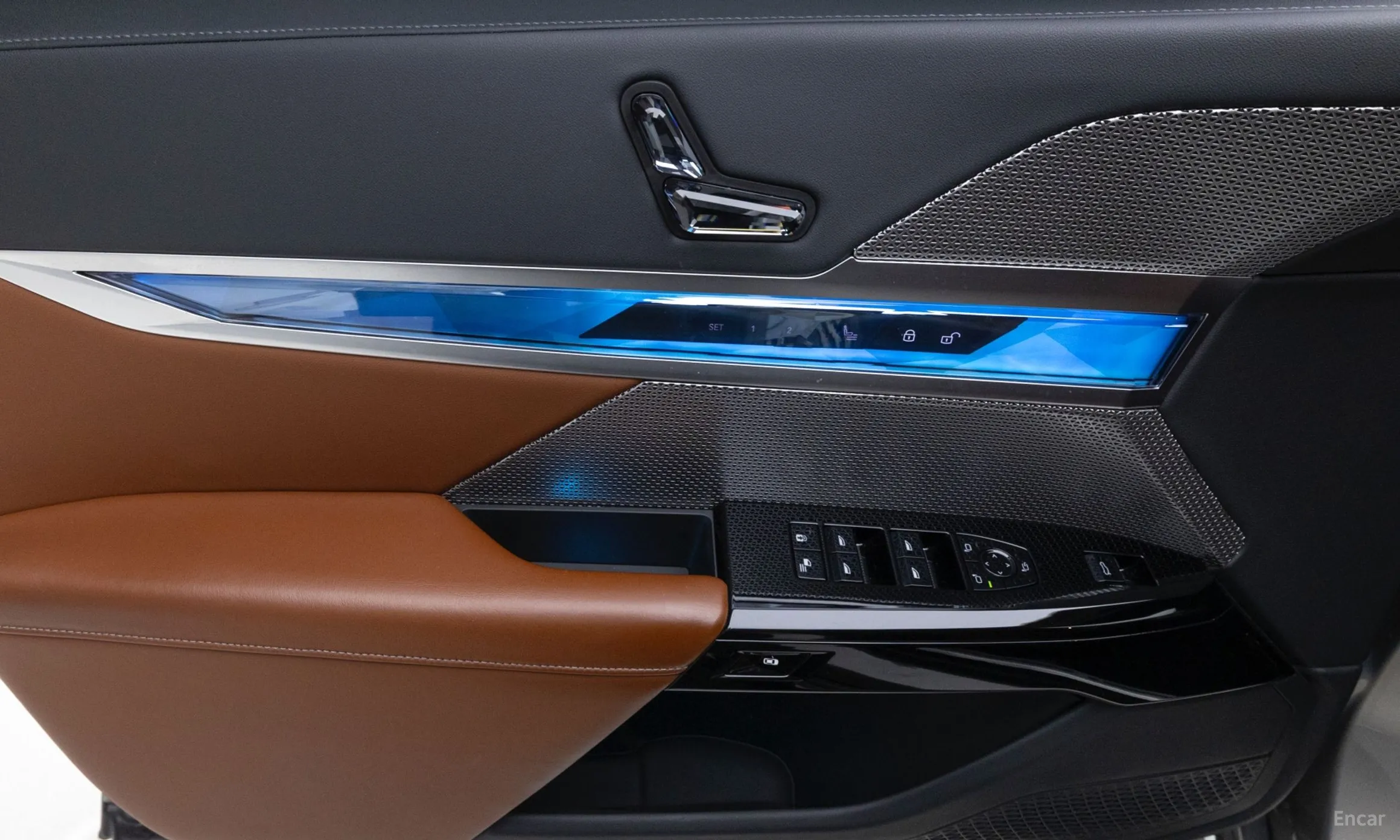BMW 7 Series (G70) превью 12