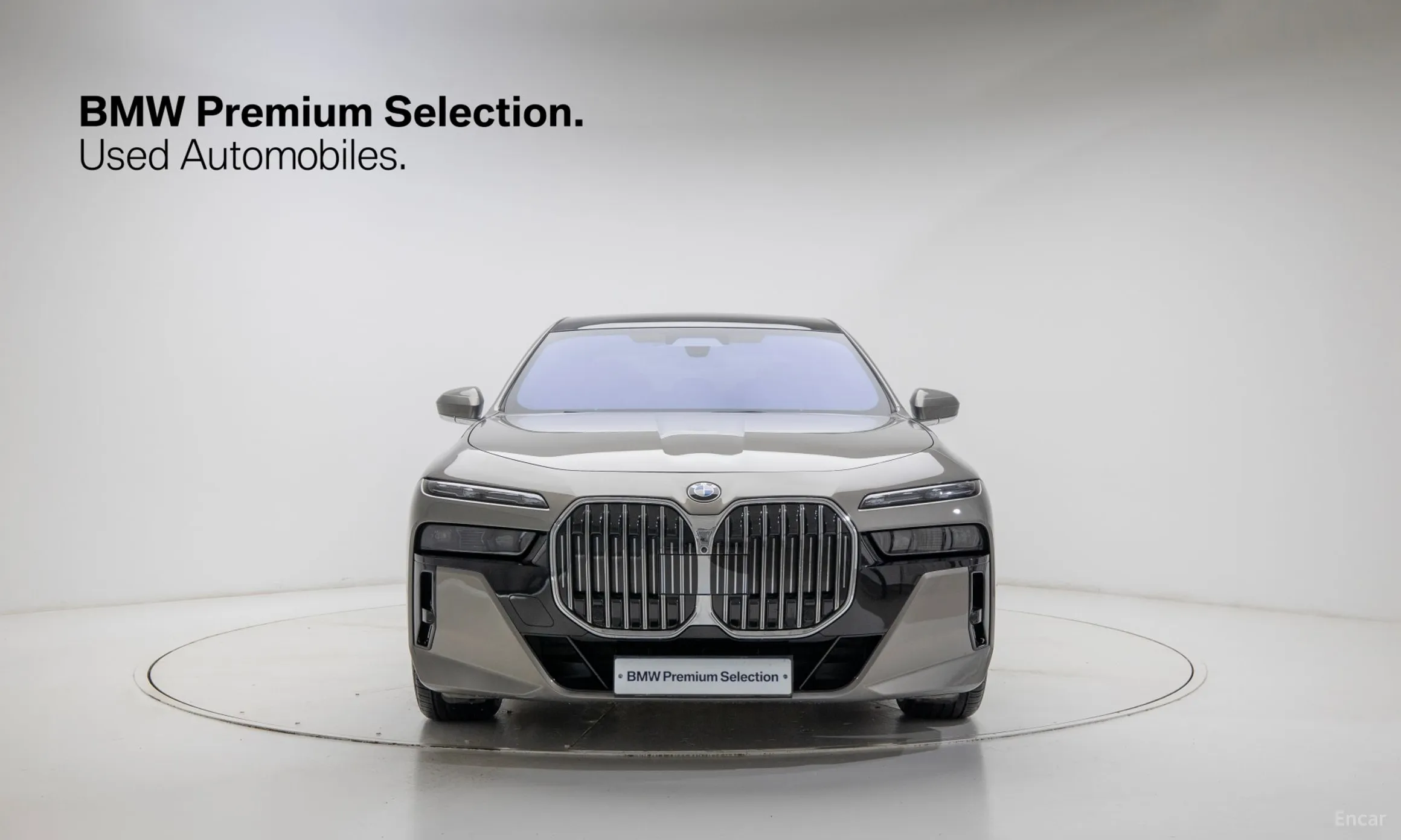 BMW 7 Series (G70) превью 3
