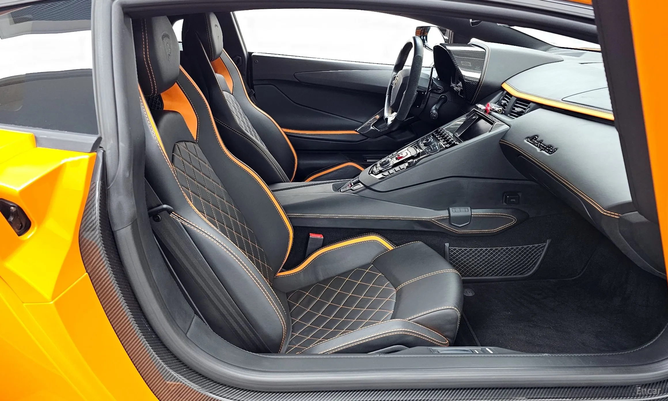 Lamborghini Aventador превью 11