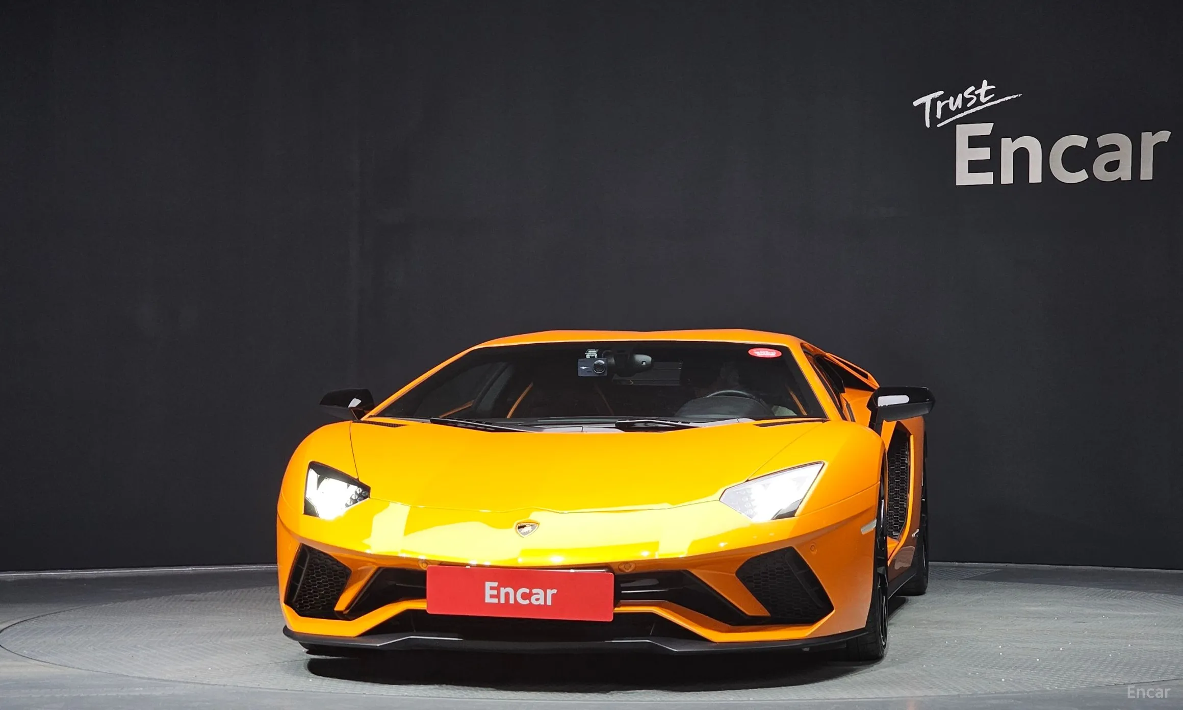 Lamborghini Aventador превью 3
