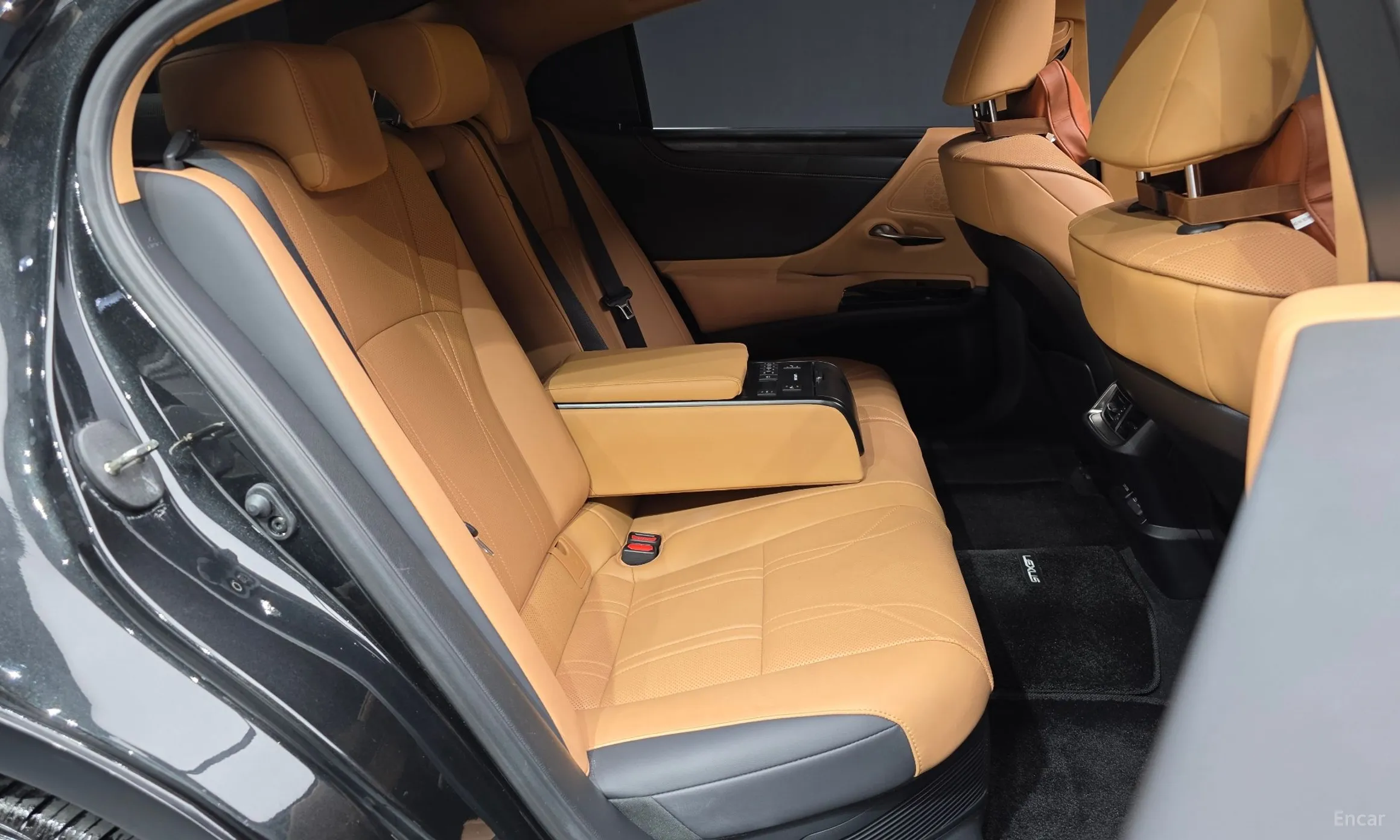 Lexus ES300h 7th Generation превью 12