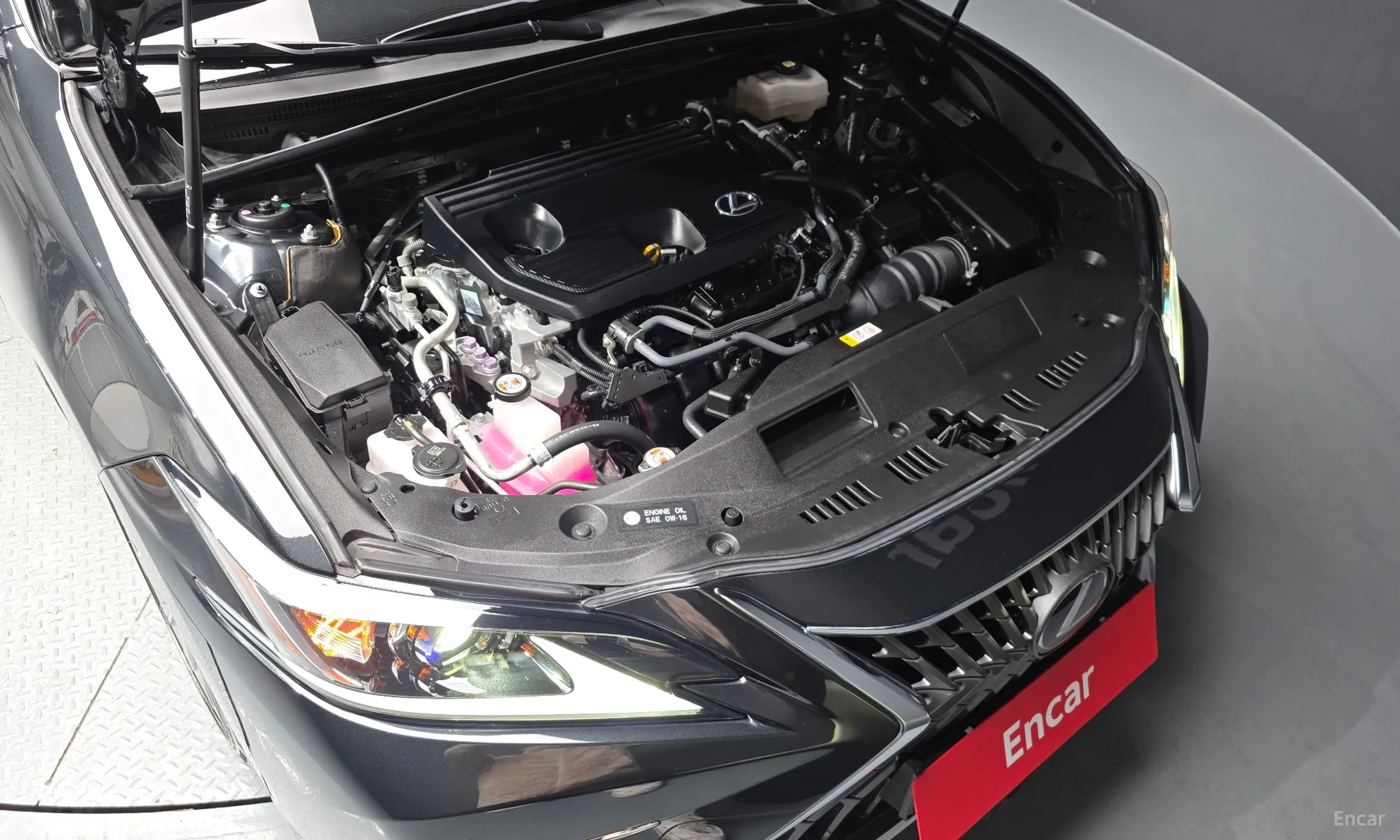Lexus ES300h 7th Generation превью 6