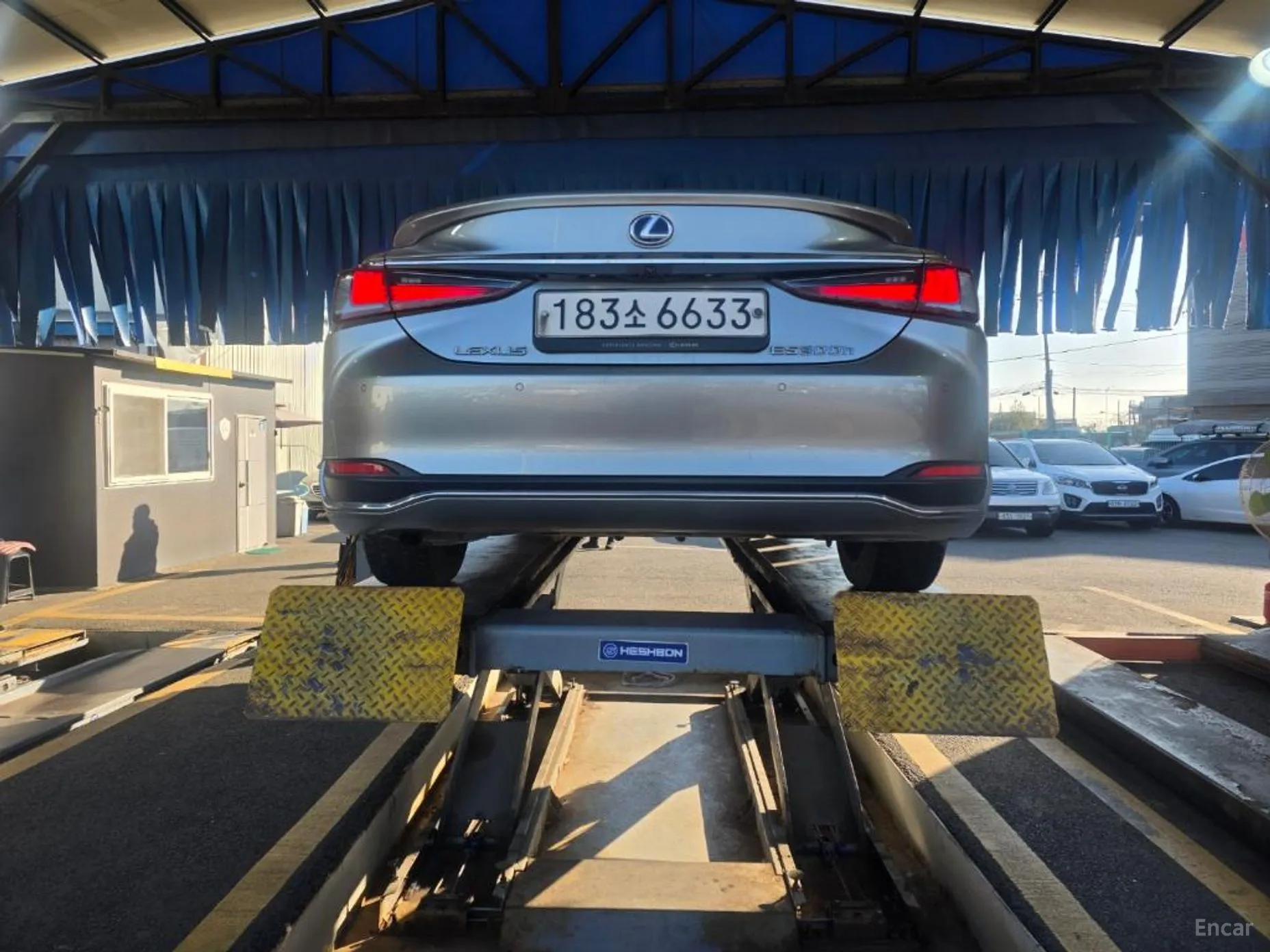 Lexus ES300h 7th Generation