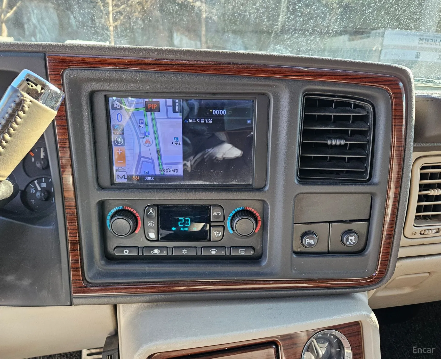 Cadillac Escalade превью 10