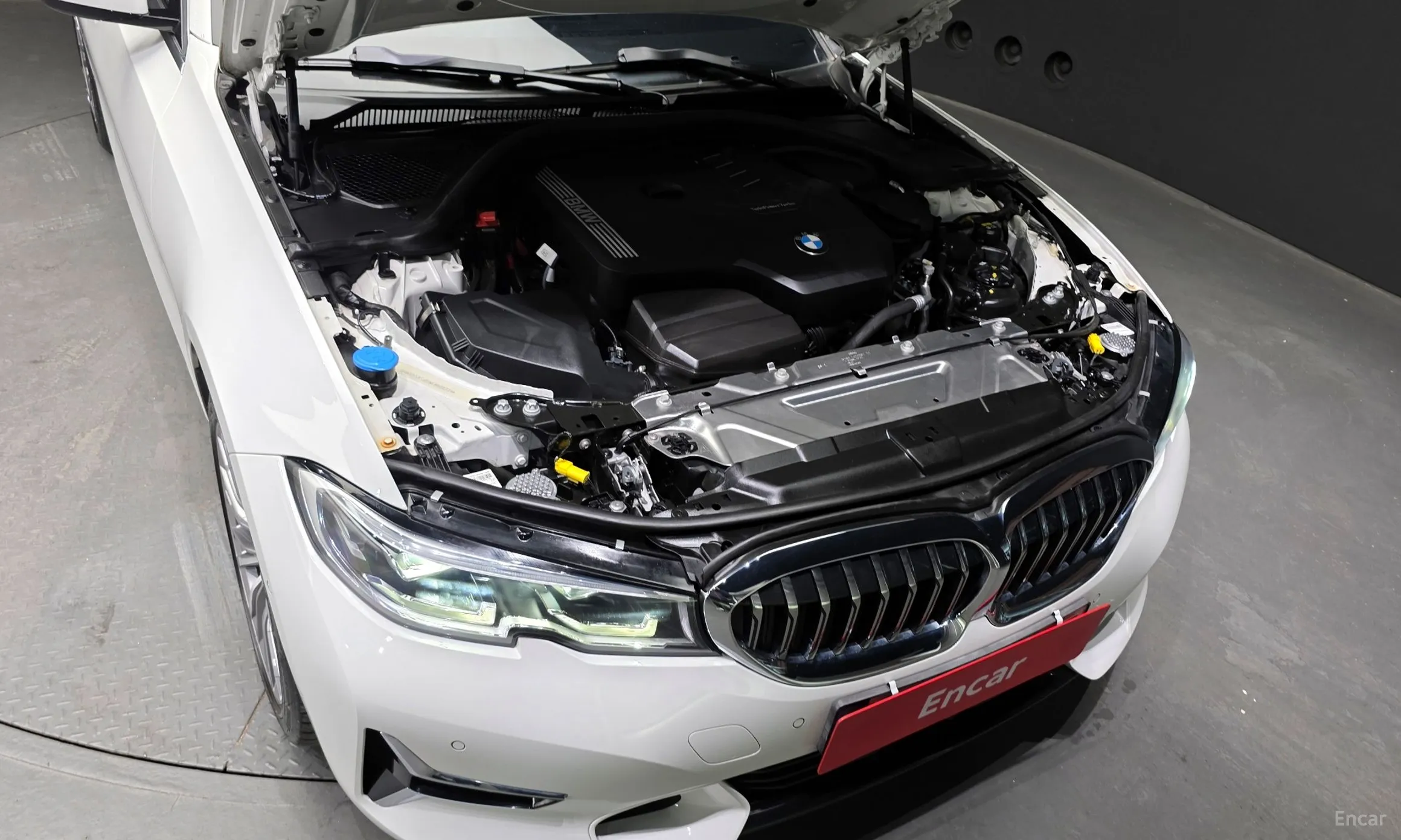 BMW 3 Series (G20) превью 6