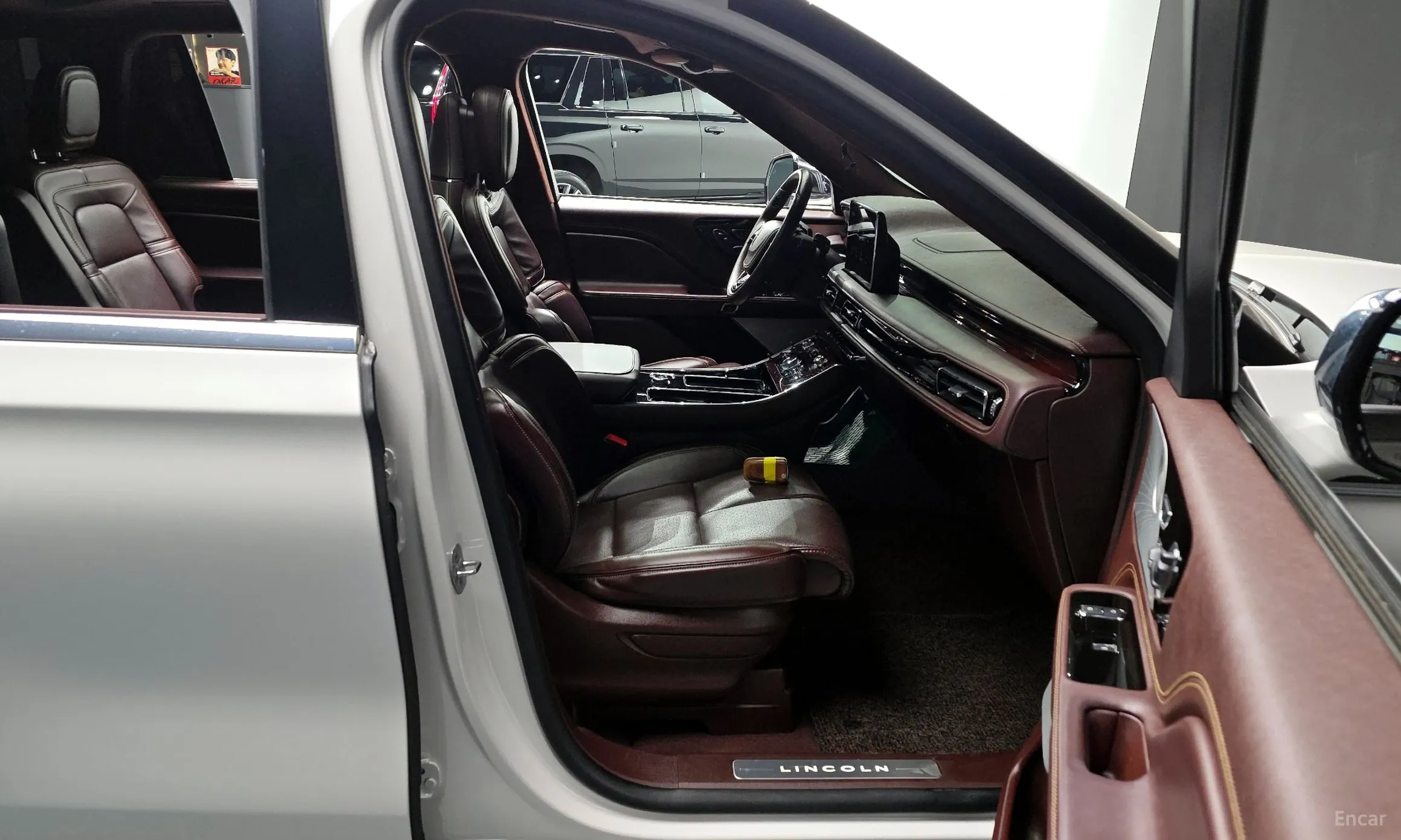 Lincoln Aviator 2nd Generation превью 11