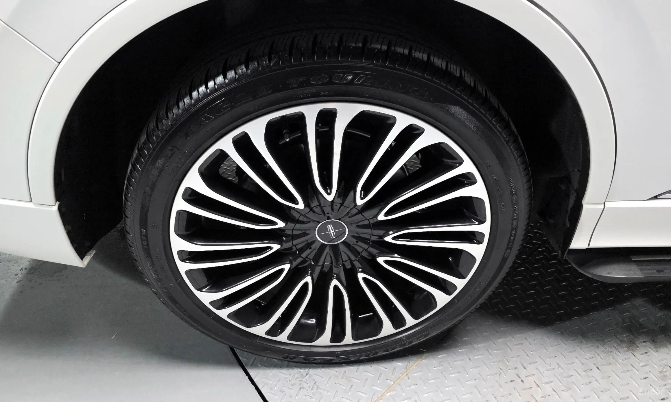 Lincoln Aviator 2nd Generation превью 5