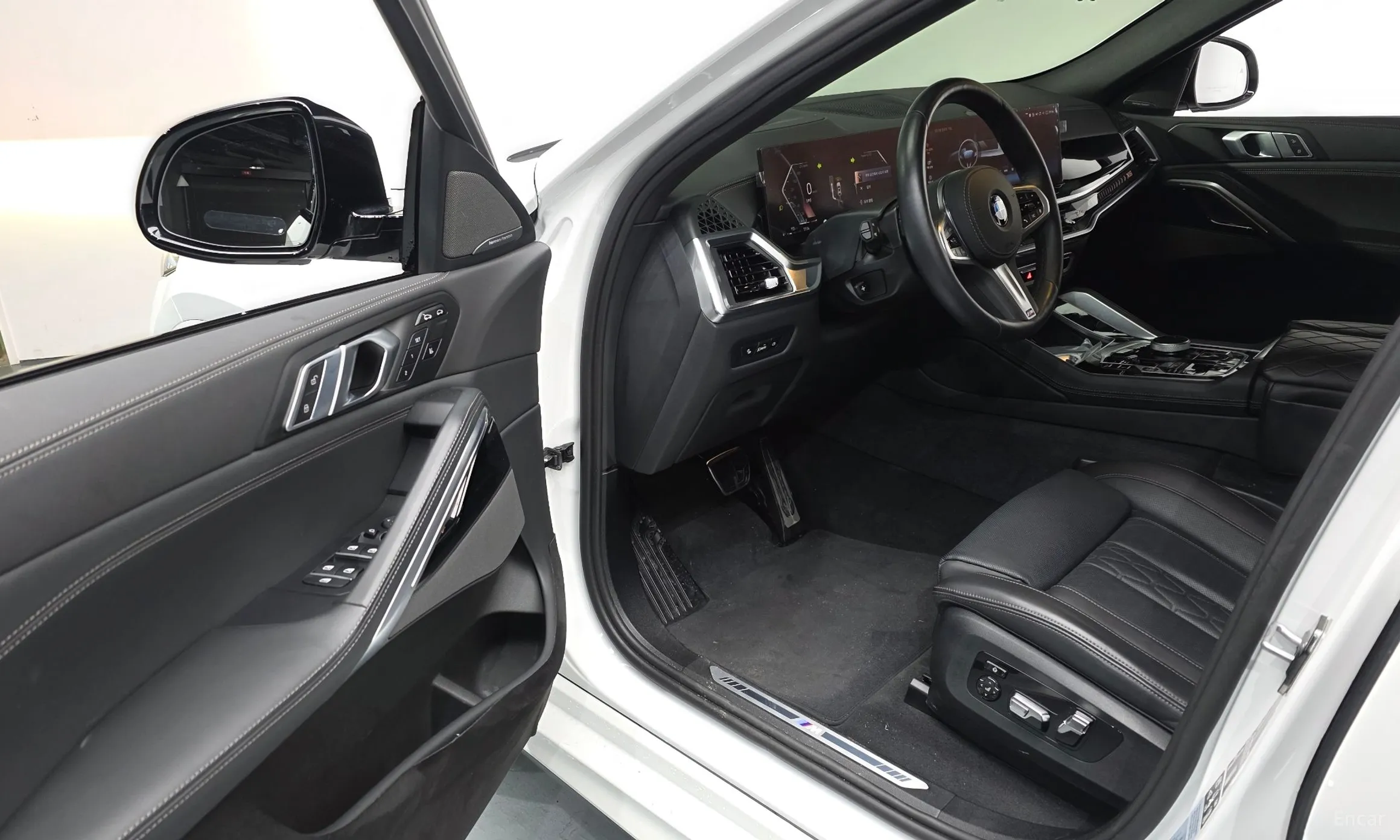 BMW X6 (G06) превью 12