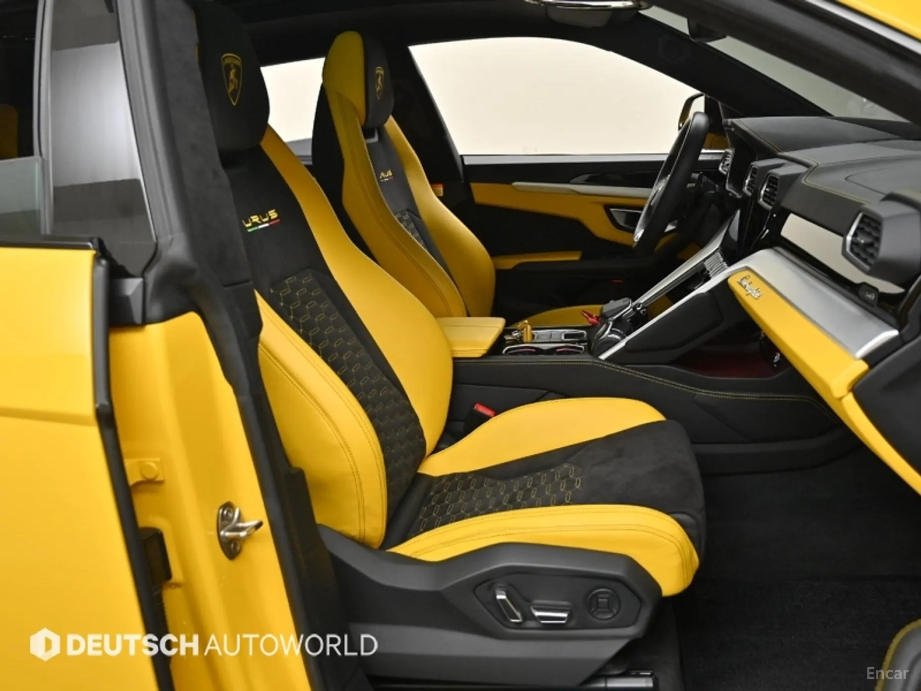 Lamborghini Urus превью 10