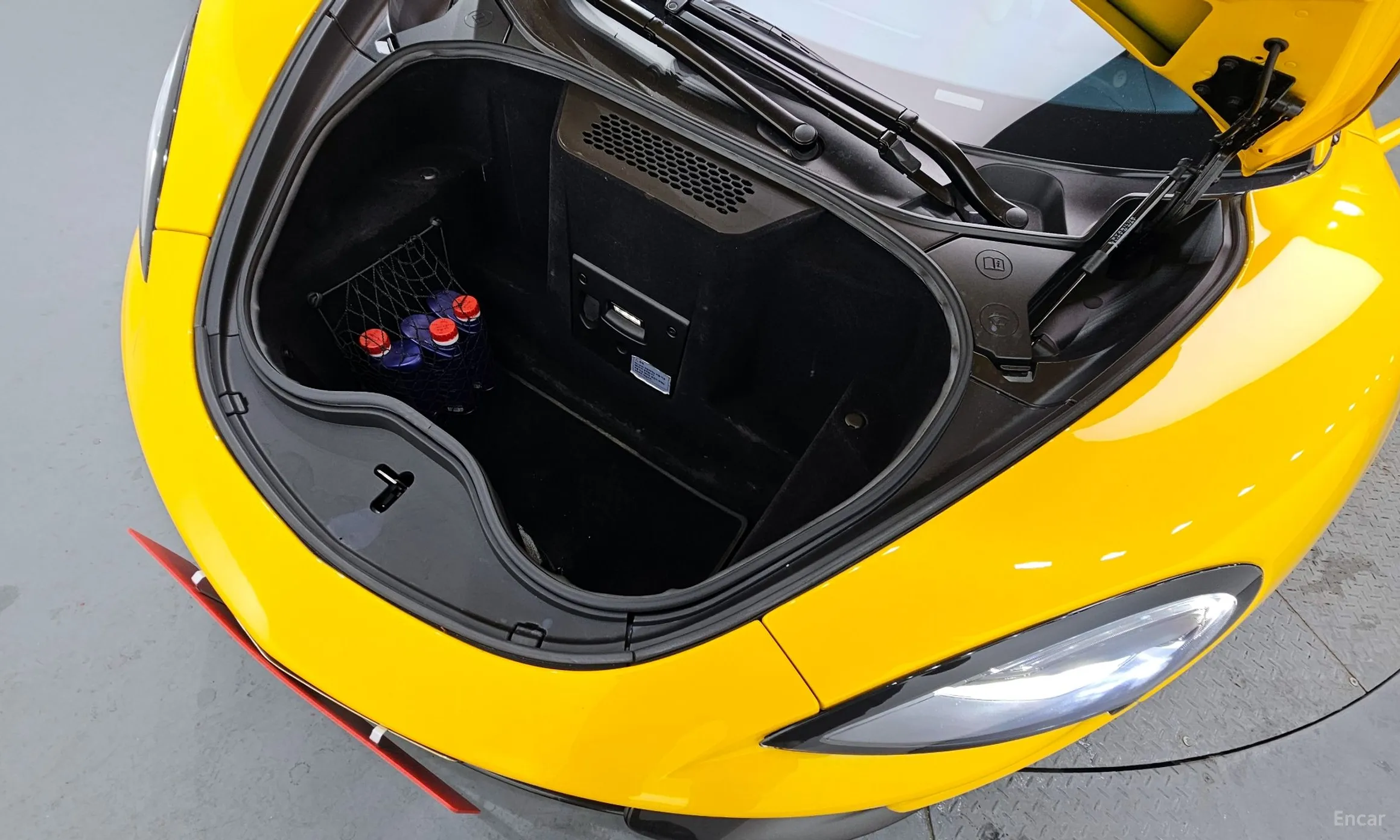 McLaren 570S превью 20