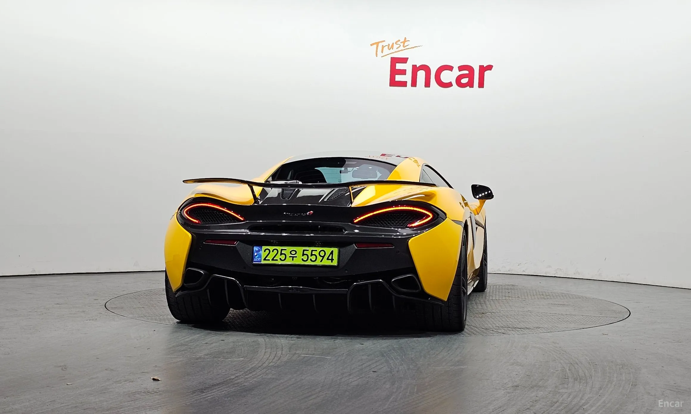 McLaren 570S превью 4