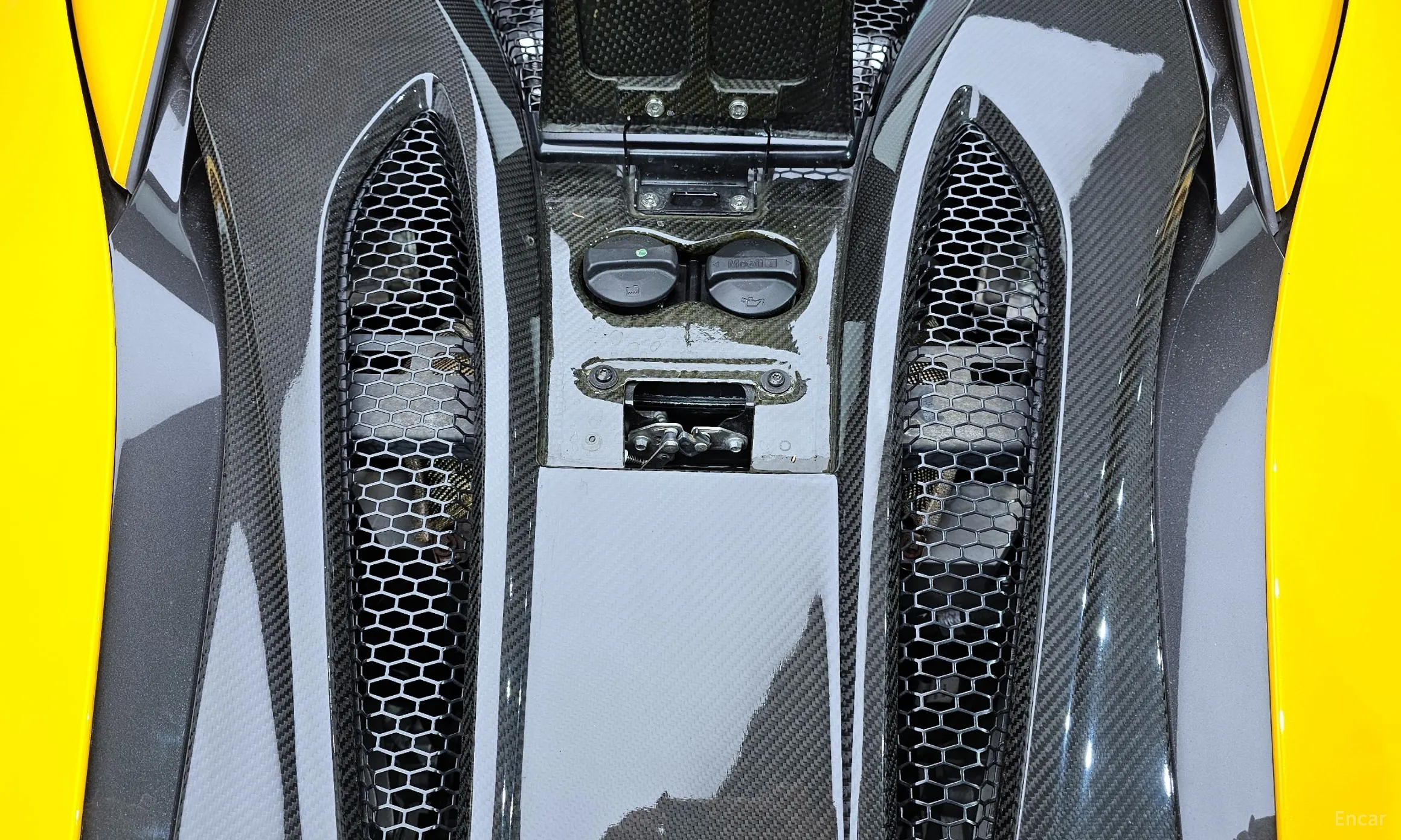 McLaren 570S превью 6