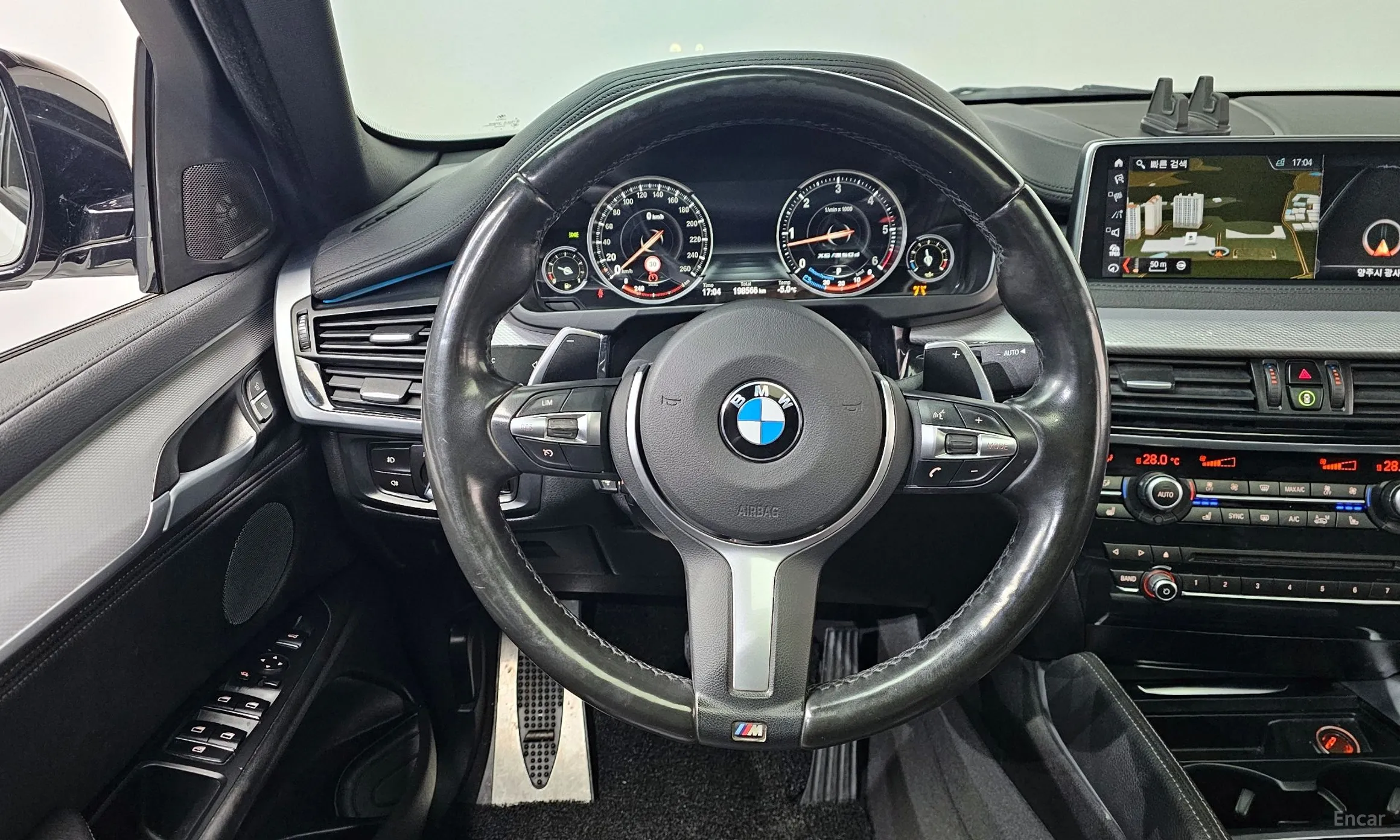 BMW X6 (F16) превью 13