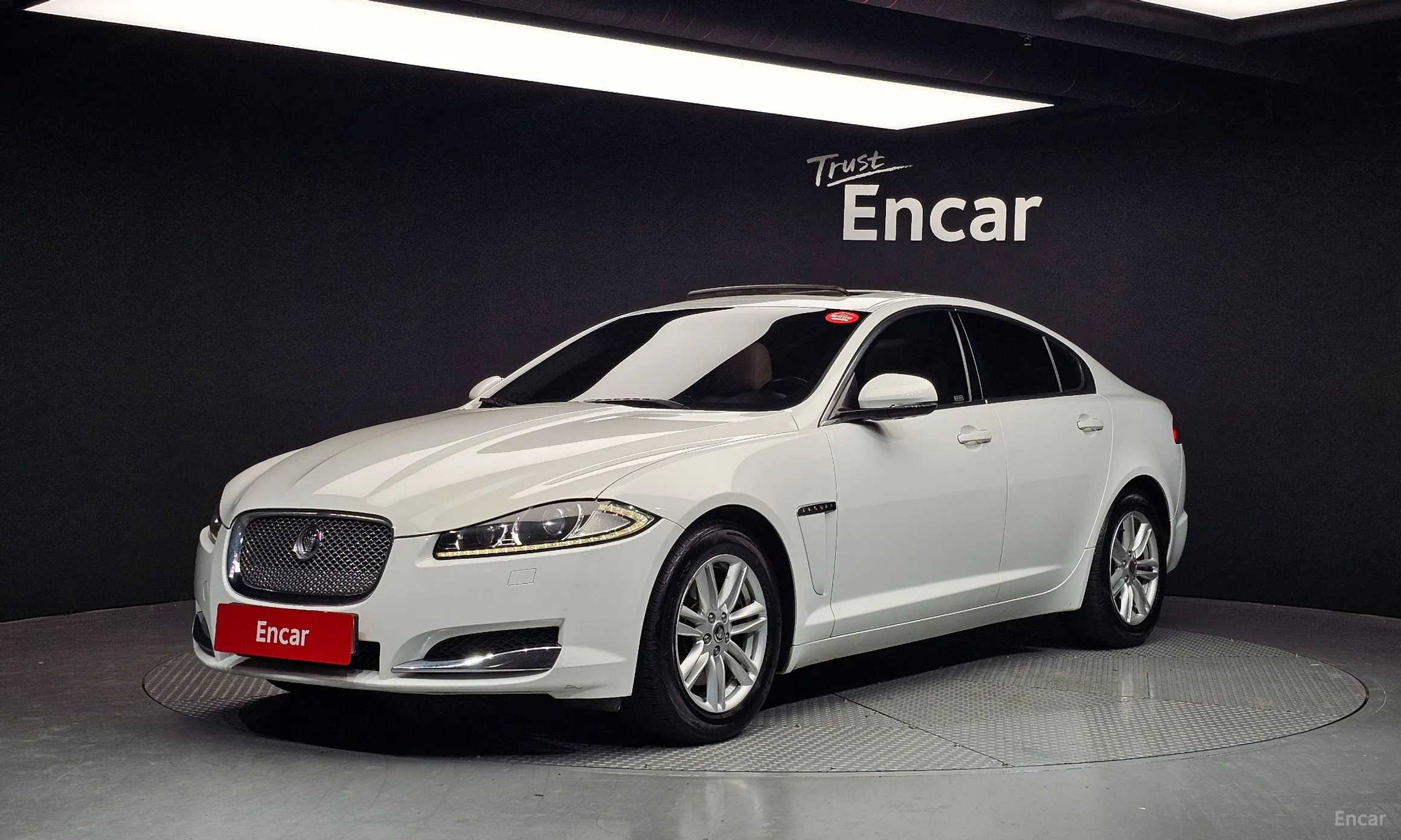 Jaguar New XF