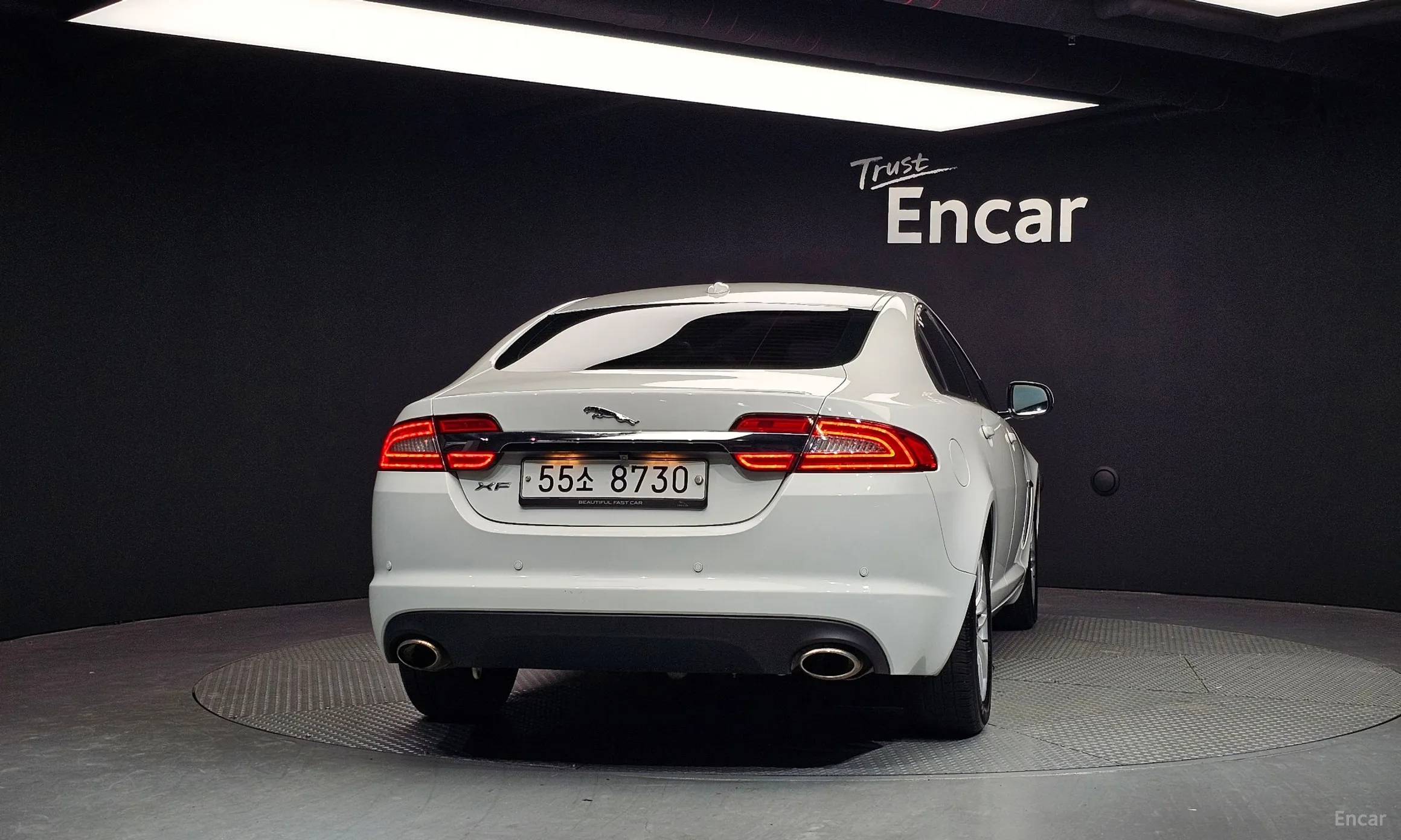 Jaguar New XF превью 4