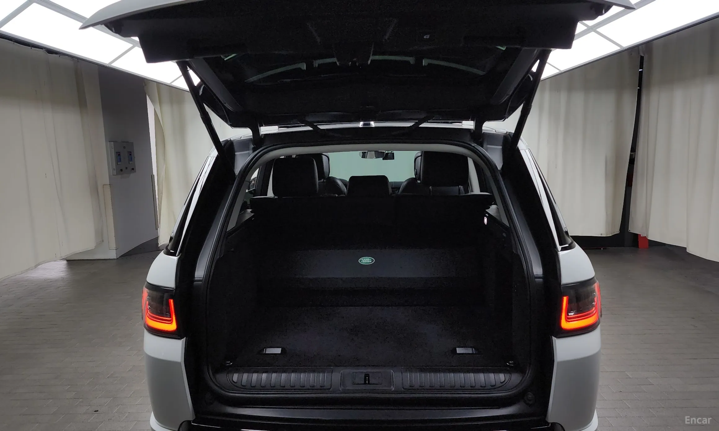 Land Rover Range Rover Sport 2nd Generation превью 20