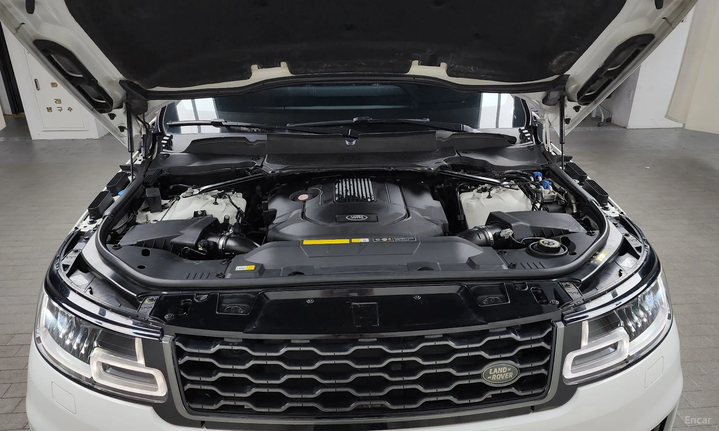 Land Rover Range Rover Sport 2nd Generation превью 6