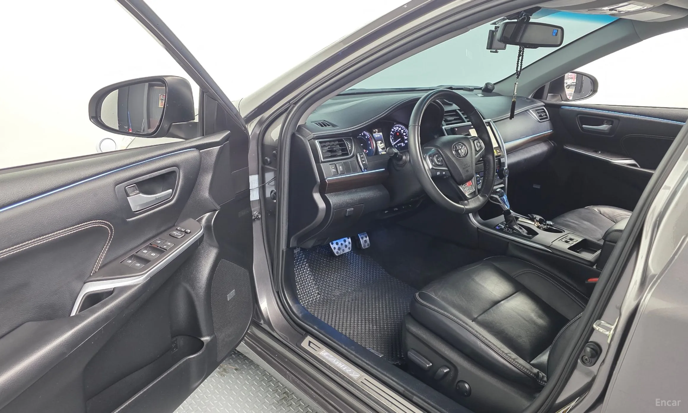 Toyota New Camry превью 10