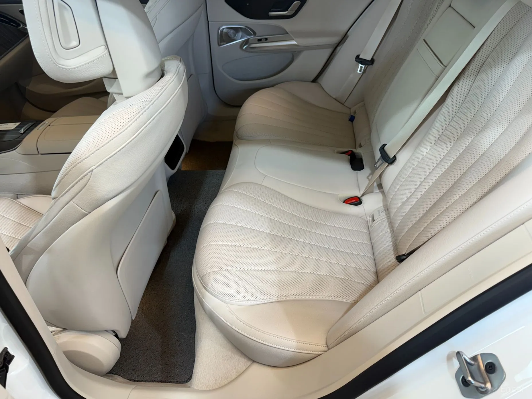 Mercedes Benz E-Class W214 превью 12
