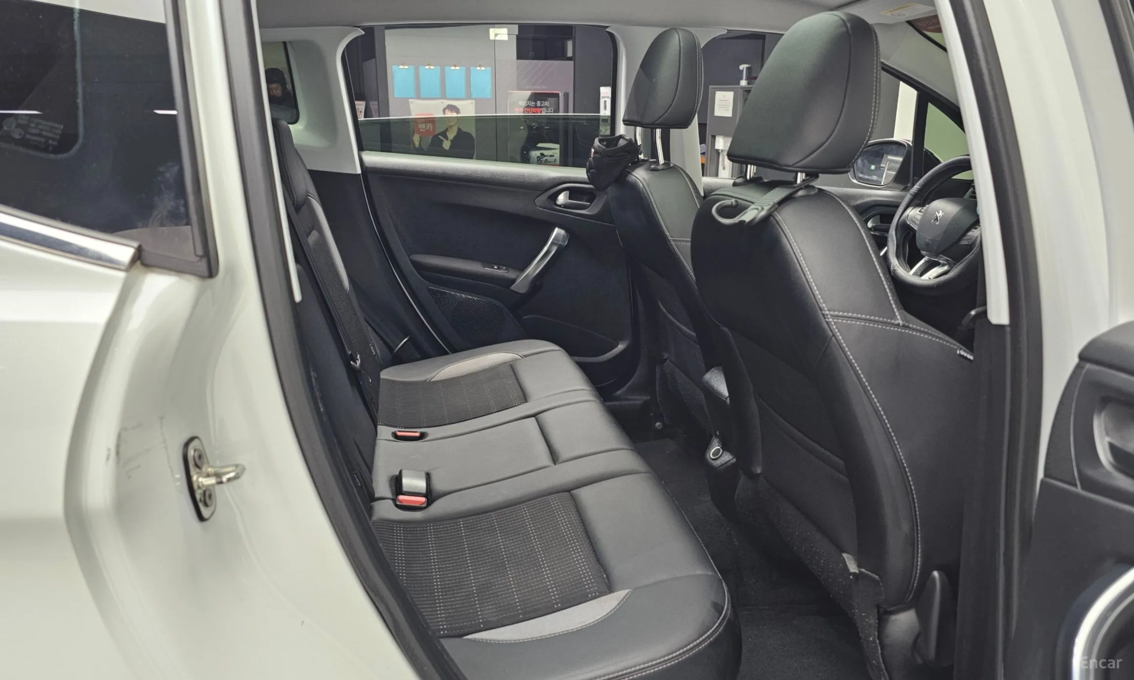 Peugeot 2008. превью 12