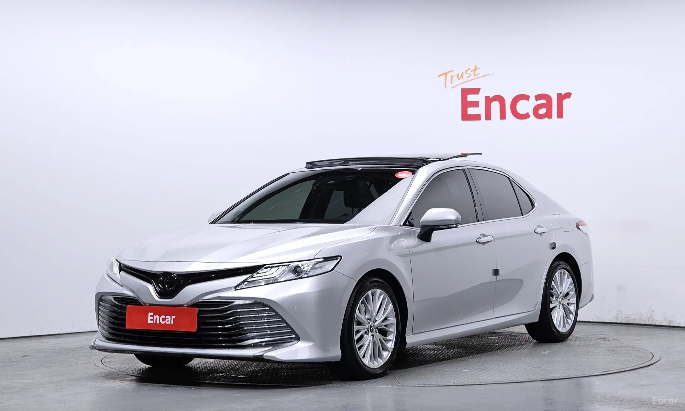 Camry (XV70)