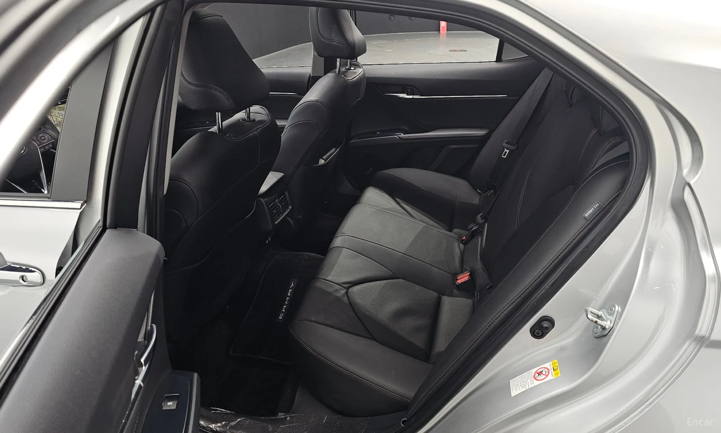 Toyota Camry (XV70) превью 12