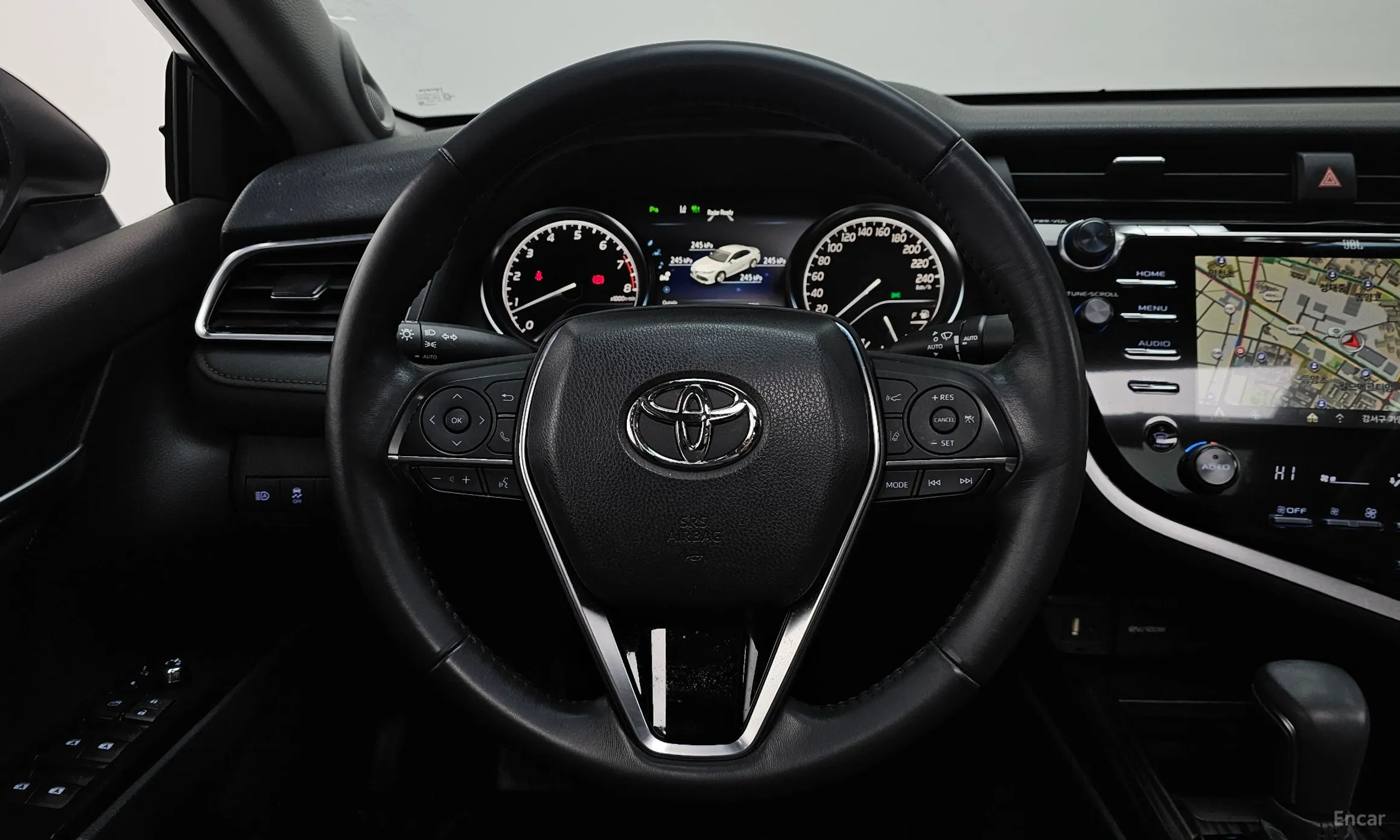 Toyota Camry (XV70) превью 13