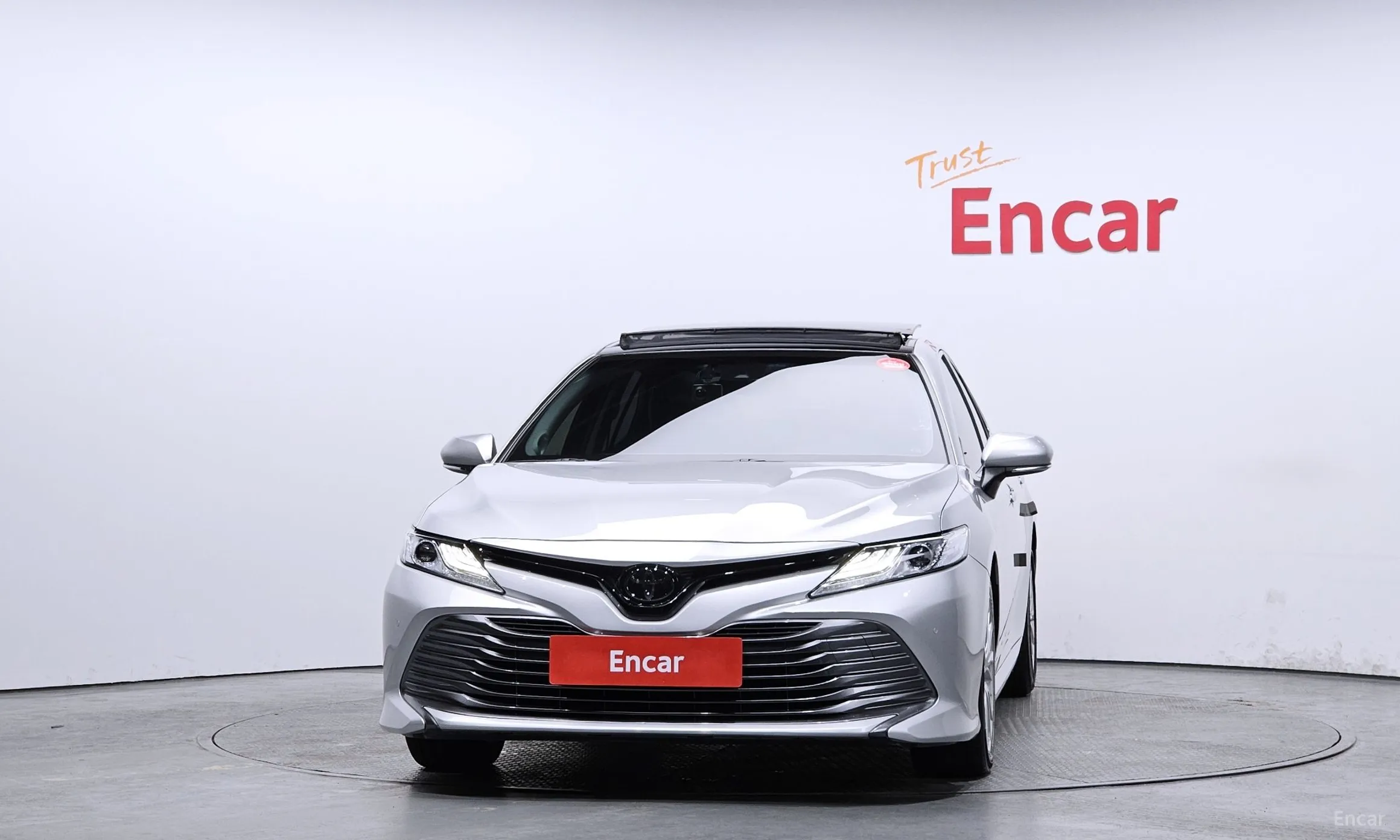Toyota Camry (XV70) превью 3