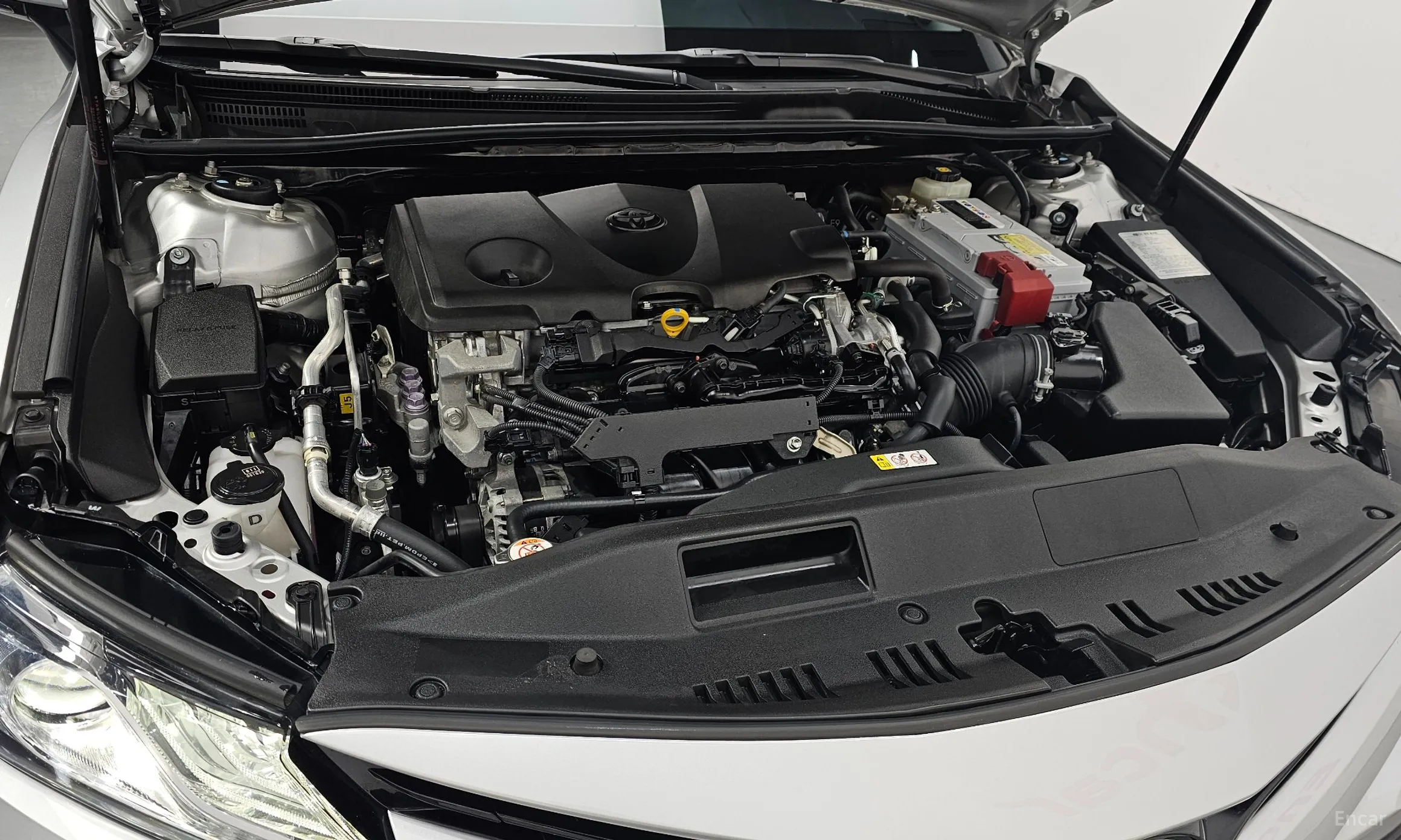 Toyota Camry (XV70) превью 6
