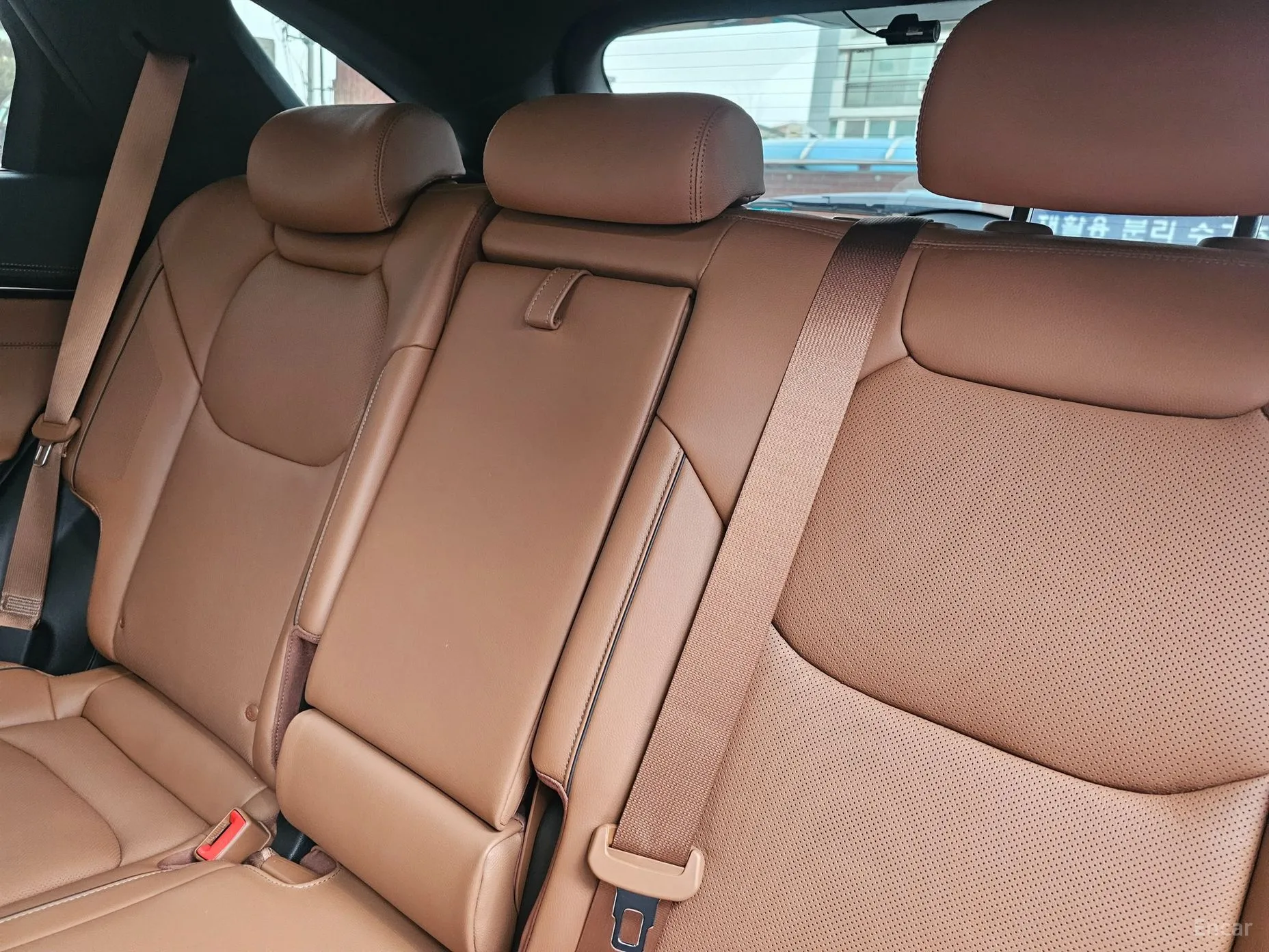 Genesis GV70 превью 12