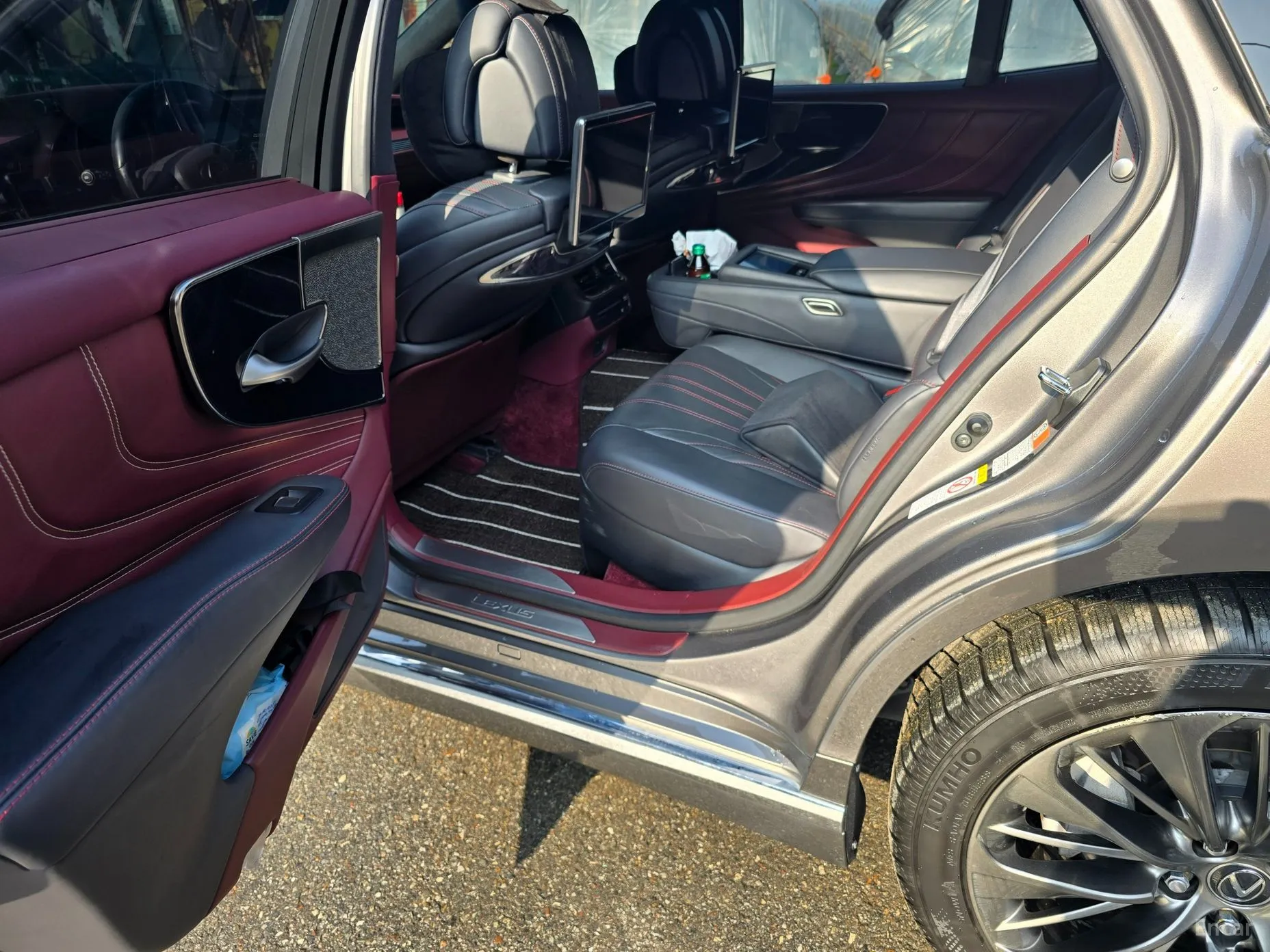 Lexus LS500h Gen 5 превью 18