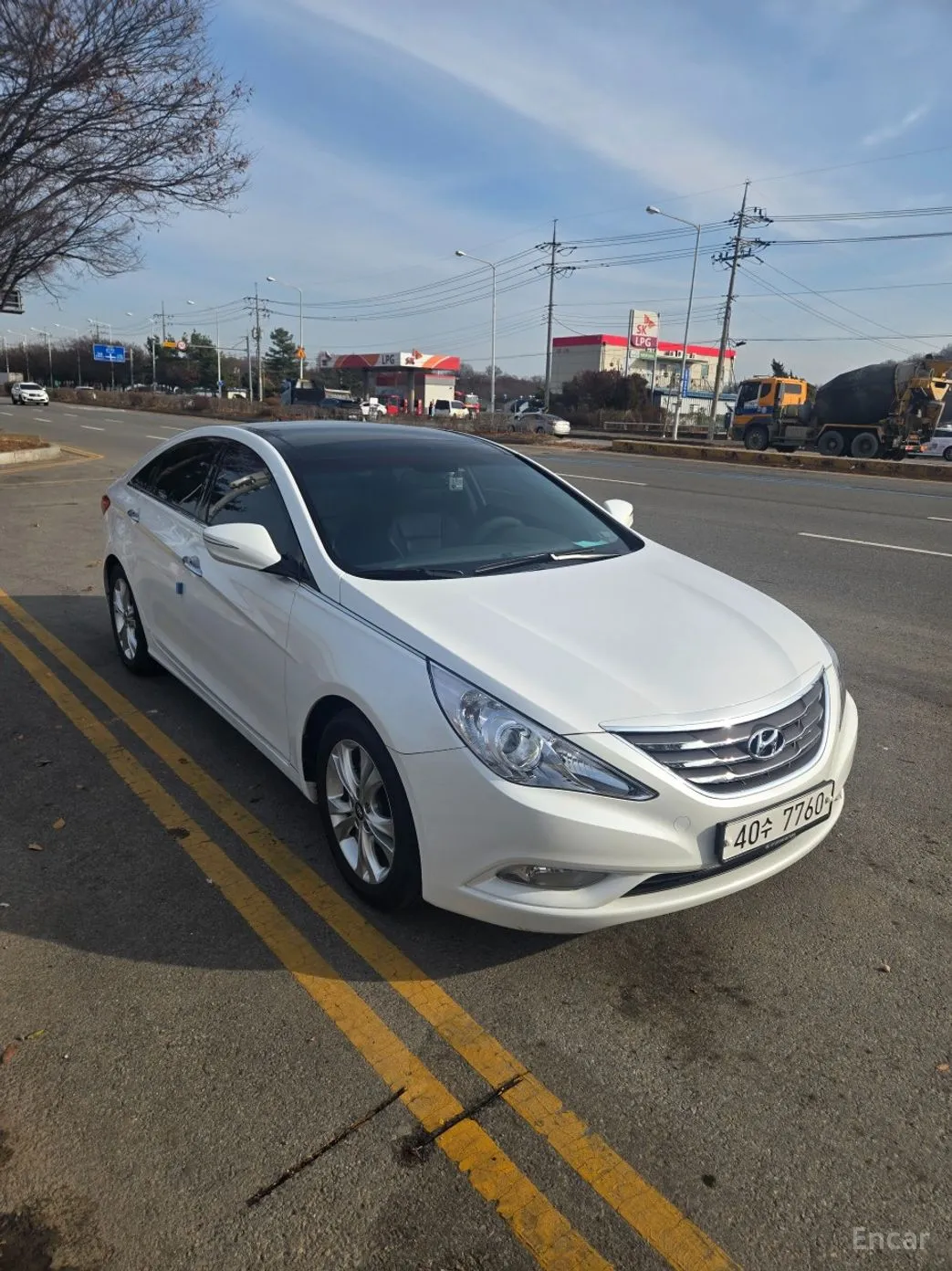Hyundai YF Sonata превью 11