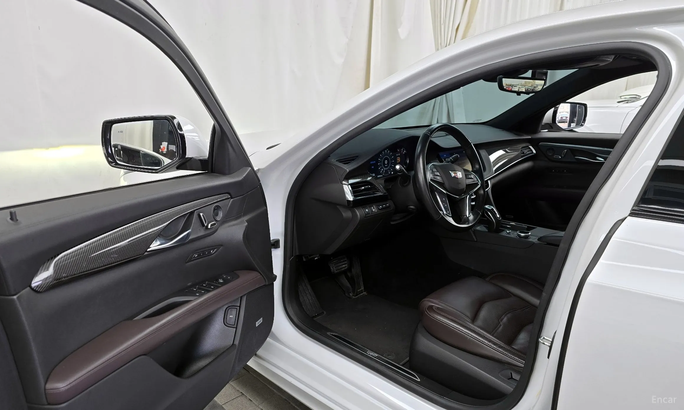 Cadillac CT6 превью 10