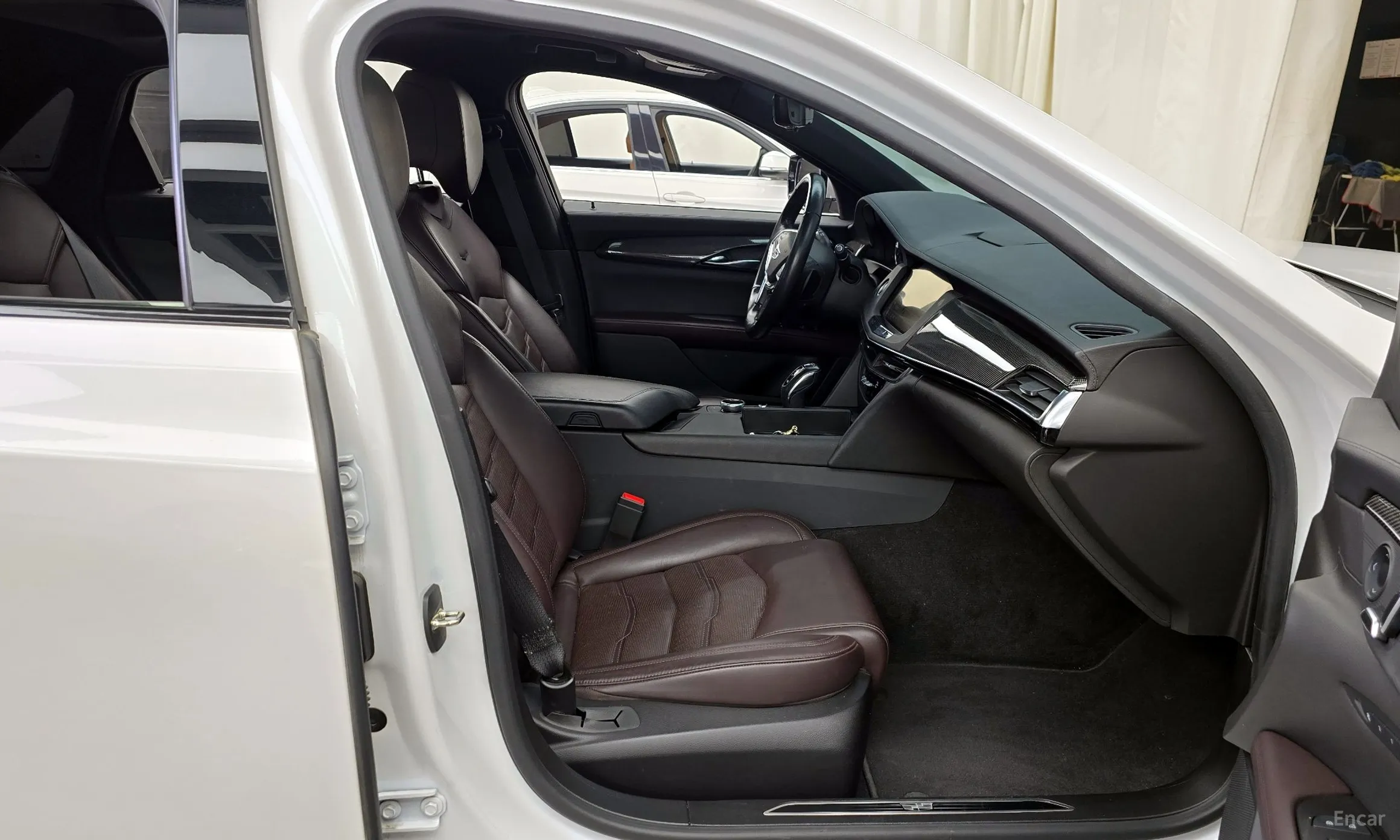 Cadillac CT6 превью 11