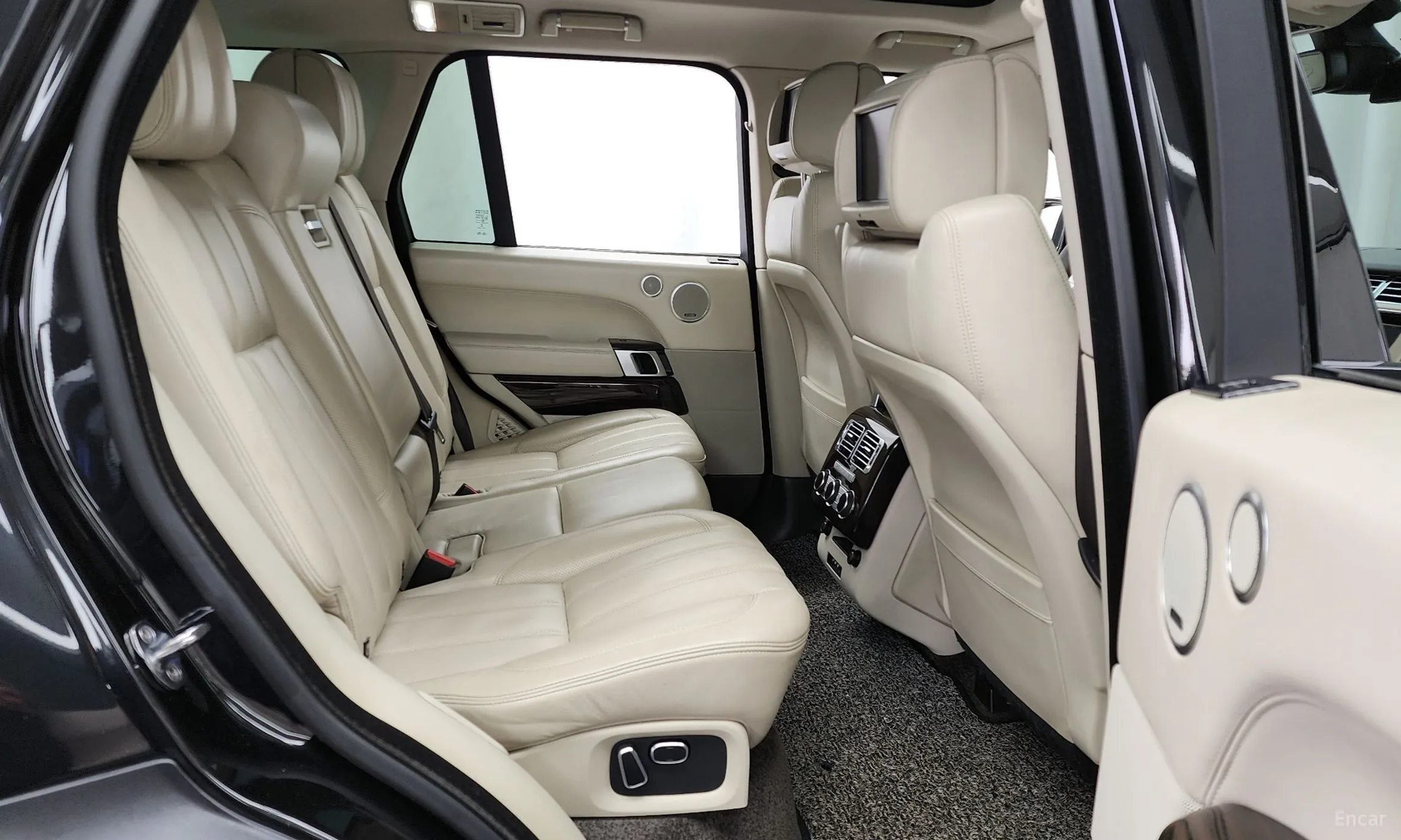 Land Rover Range Rover 4th Generation превью 12